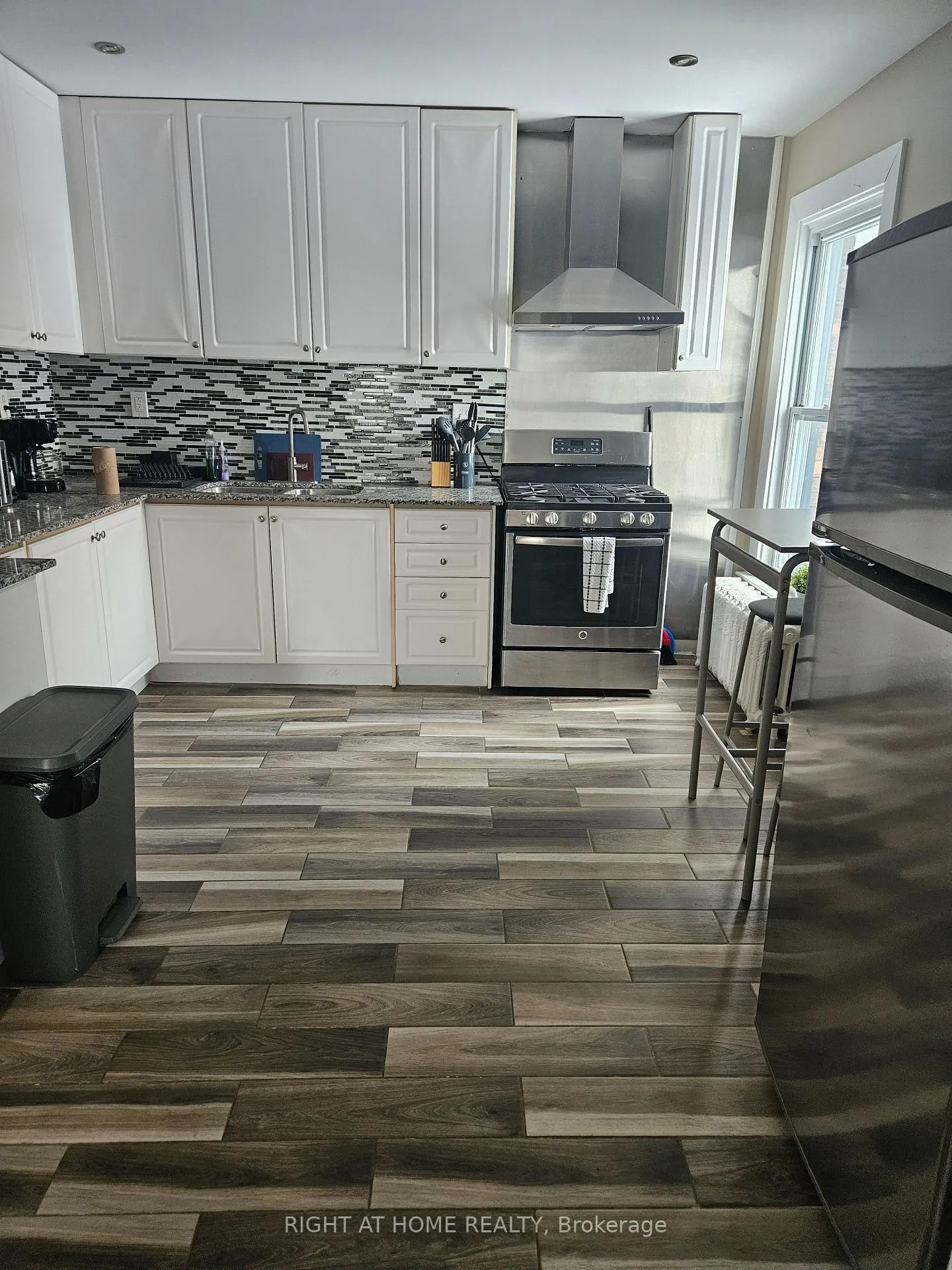 Photo 5 of Unit 3, 199 Catharine Street N, Hamilton, Beasley — HOMEH