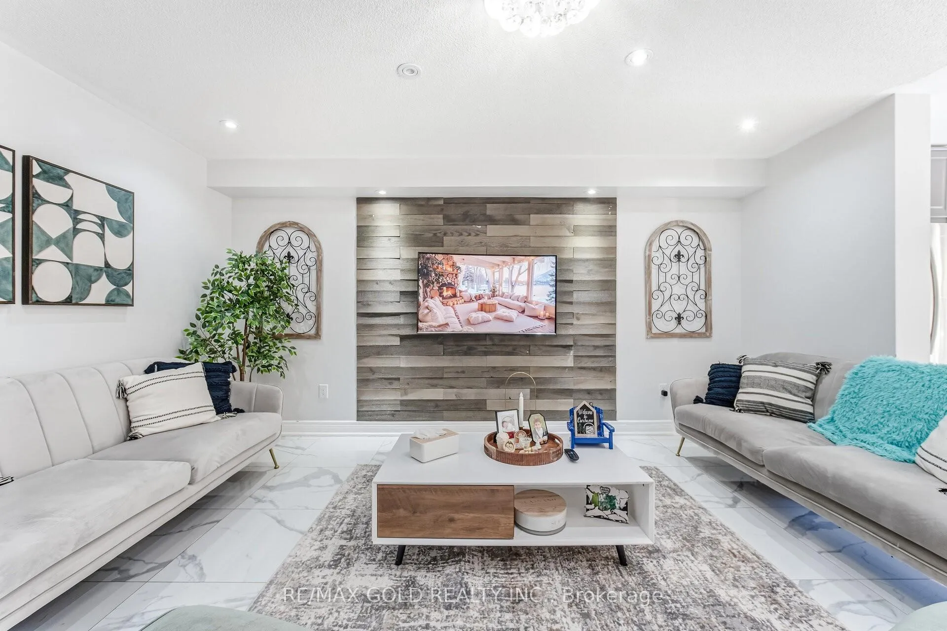Photo 2 of 32 Toddville Road, Brampton, Bram East — HOMEH