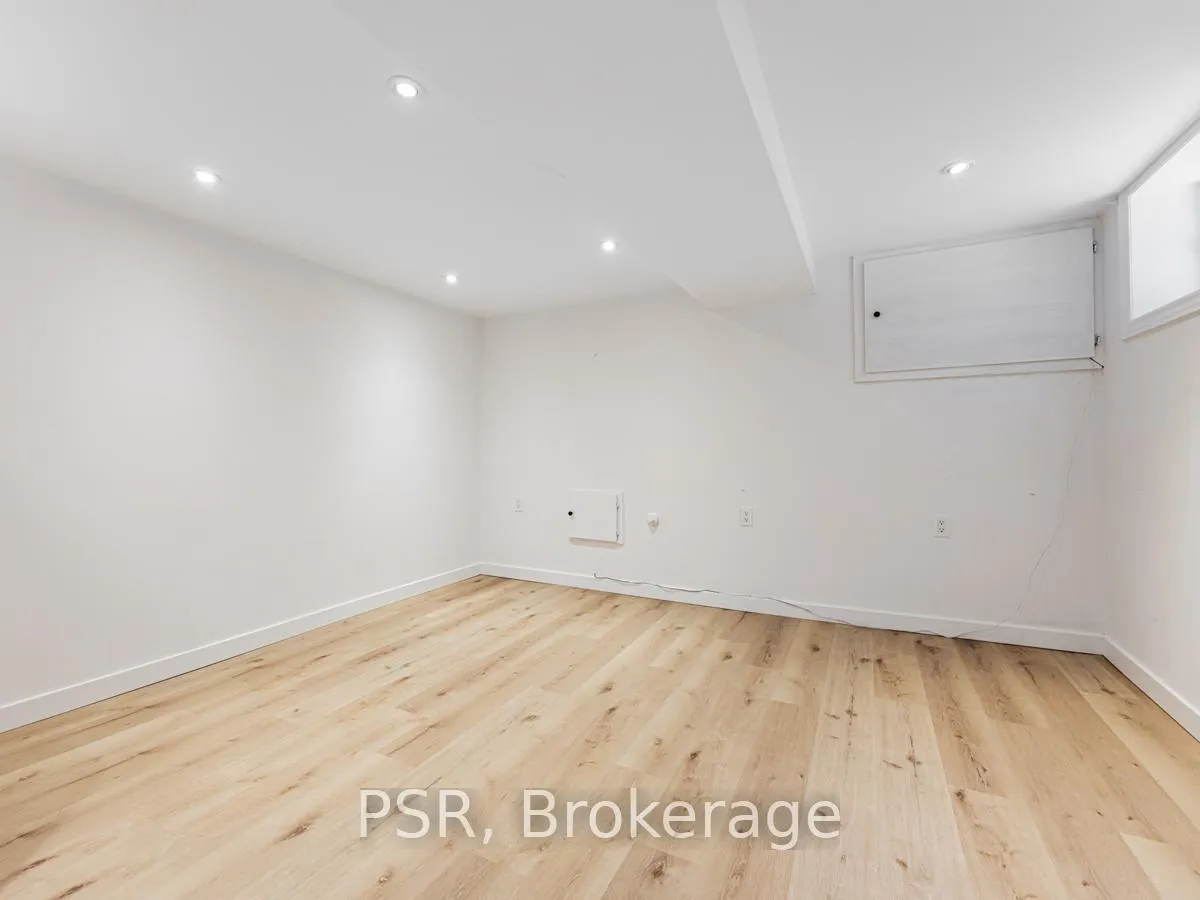 Photo 3 of Unit Lower, 371 McRoberts Avenue, Toronto, Caledonia-Fairbank — HOMEH
