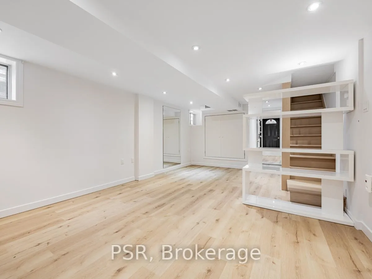 Photo 6 of Unit Lower, 371 McRoberts Avenue, Toronto, Caledonia-Fairbank — HOMEH