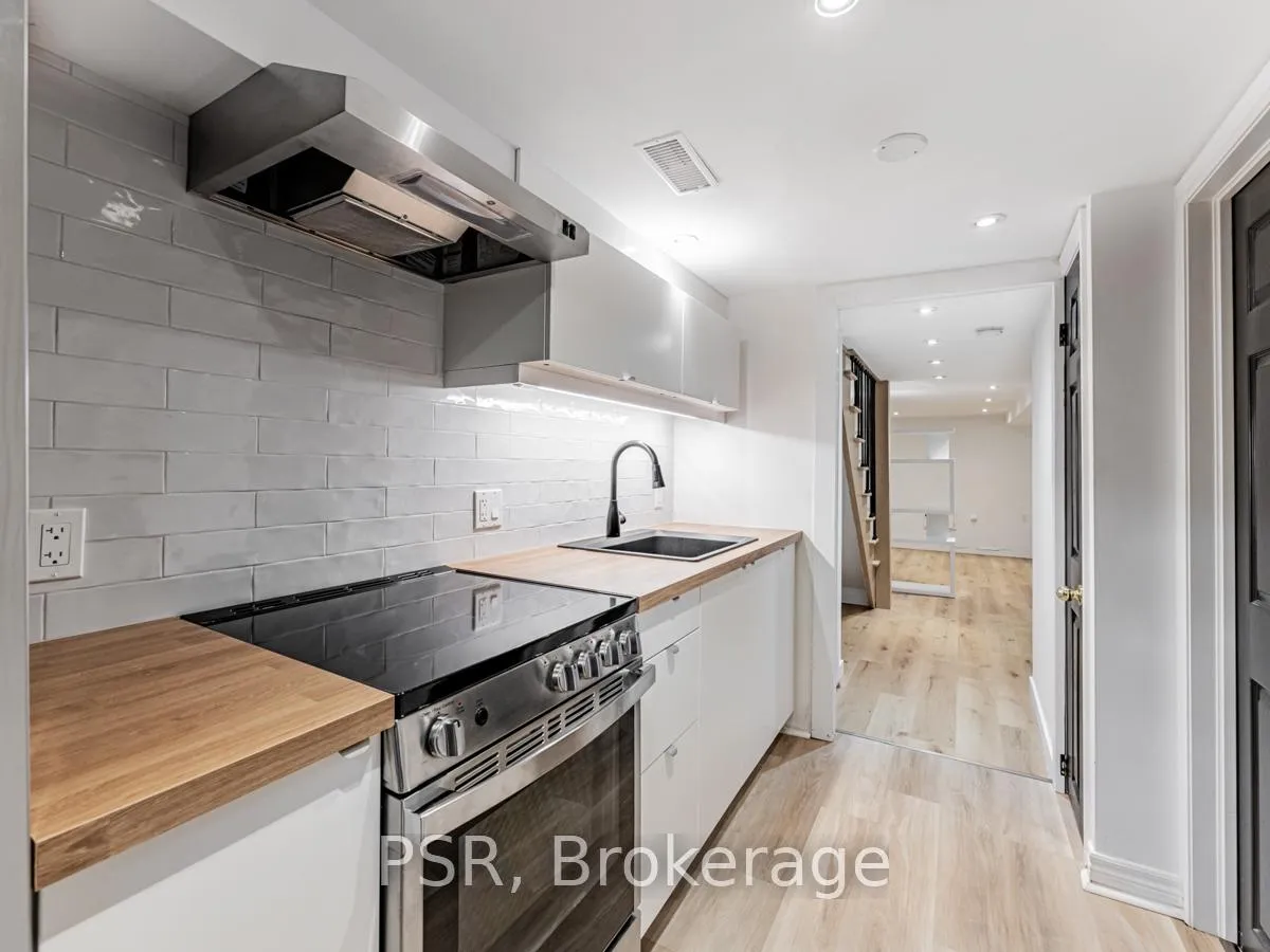 Photo 9 of Unit Lower, 371 McRoberts Avenue, Toronto, Caledonia-Fairbank — HOMEH