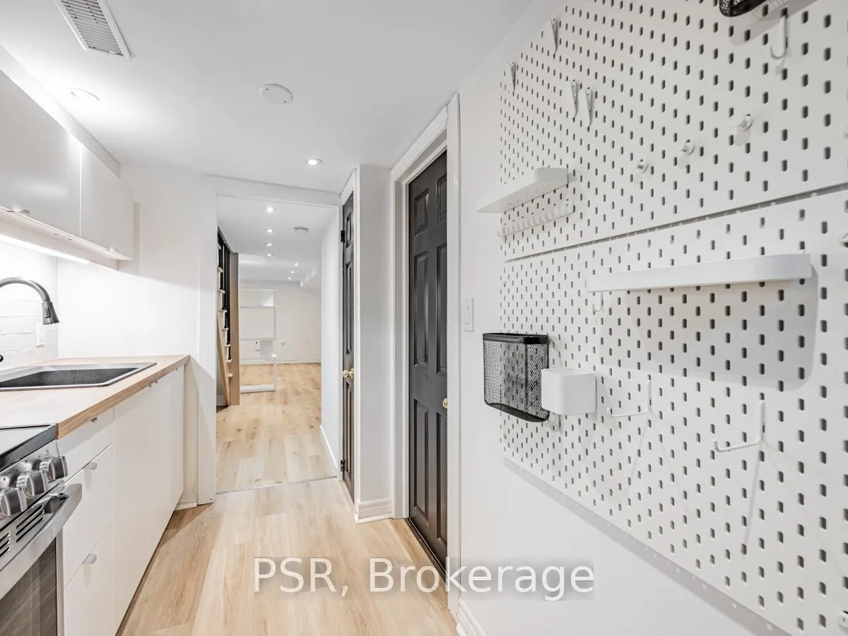 Photo 10 of Unit Lower, 371 McRoberts Avenue, Toronto, Caledonia-Fairbank — HOMEH