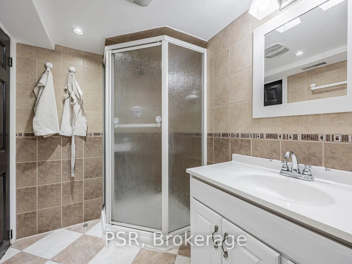 Photo 14 of Unit Lower, 371 McRoberts Avenue, Toronto, Caledonia-Fairbank — HOMEH