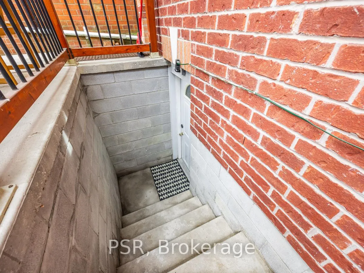 Photo 15 of Unit Lower, 371 McRoberts Avenue, Toronto, Caledonia-Fairbank — HOMEH