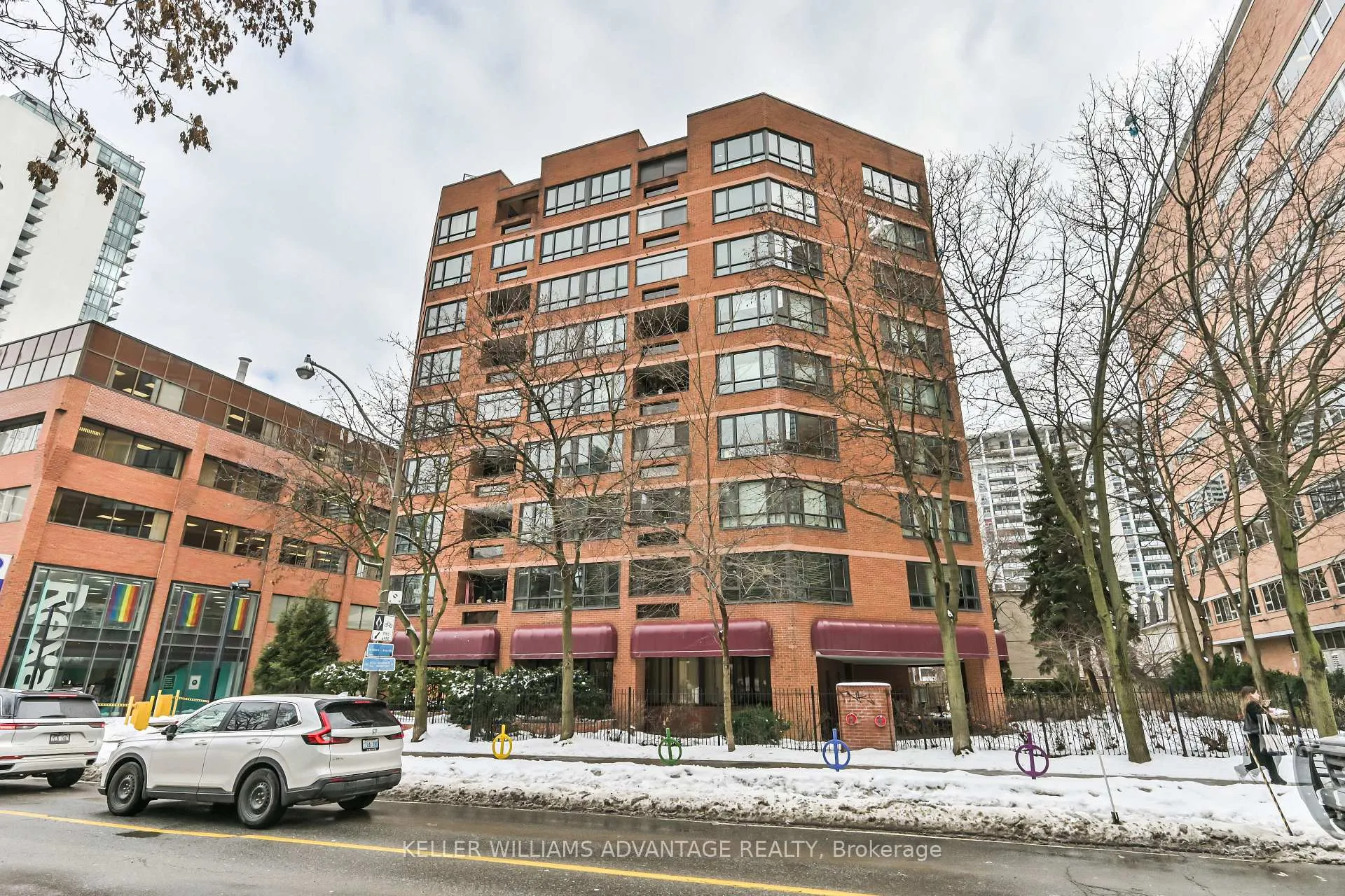 Photo 2 of Unit 803, 55 Wellesley Street E, Toronto, Church-Yonge Corridor — HOMEH