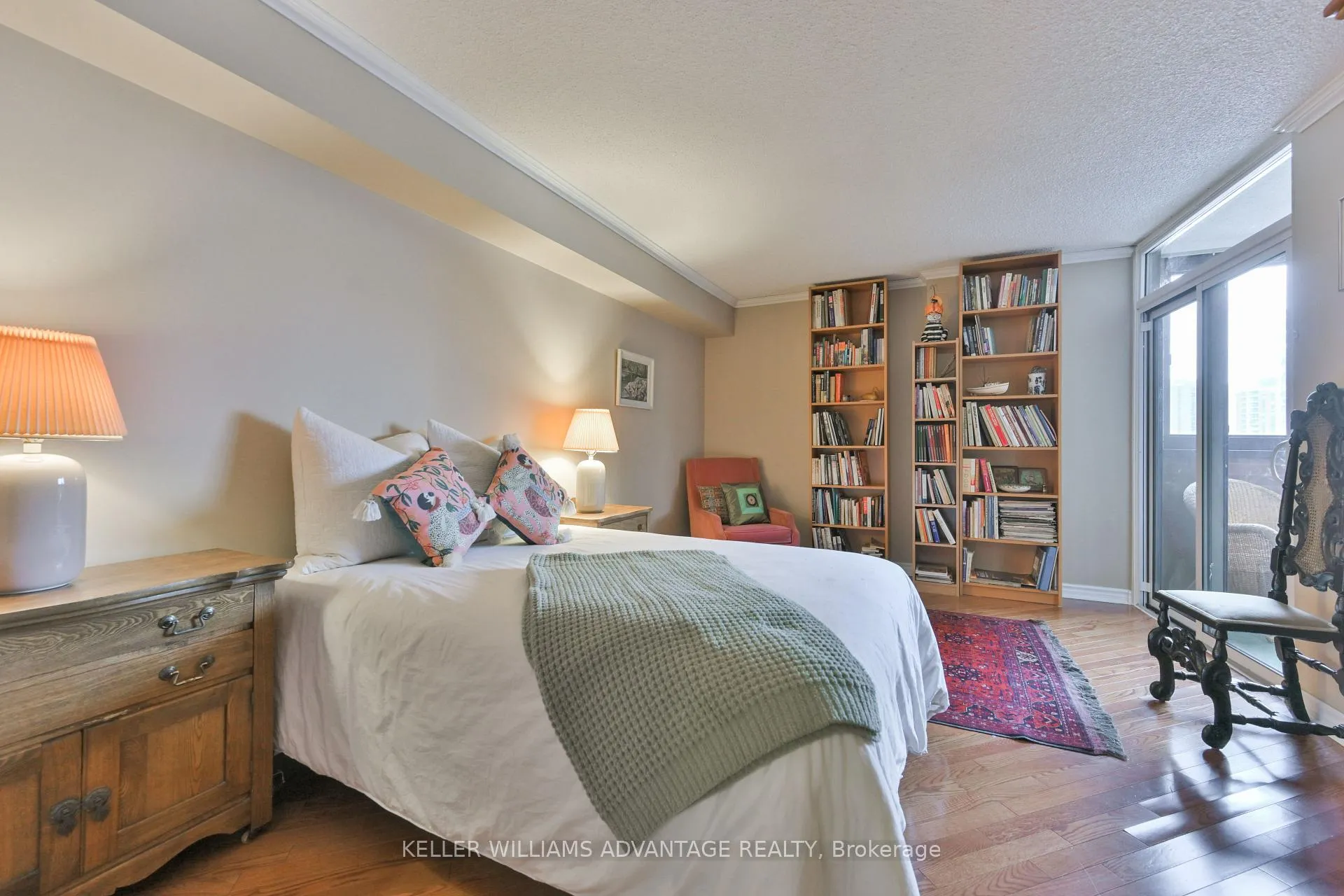 Photo 10 of Unit 803, 55 Wellesley Street E, Toronto, Church-Yonge Corridor — HOMEH