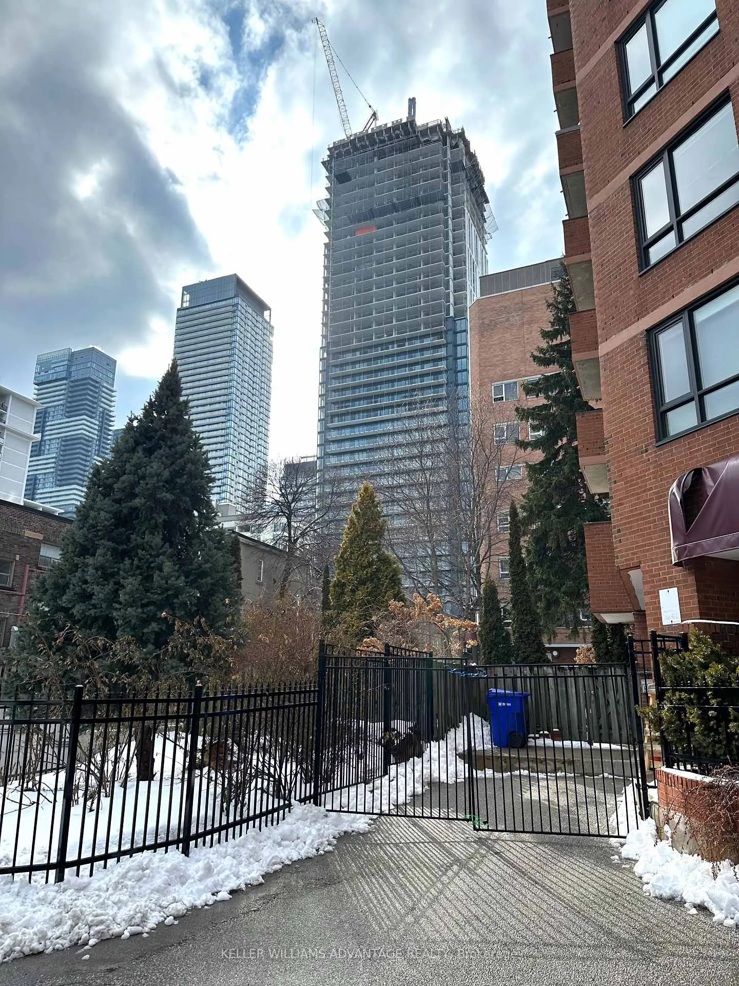 Photo 13 of Unit 803, 55 Wellesley Street E, Toronto, Church-Yonge Corridor — HOMEH
