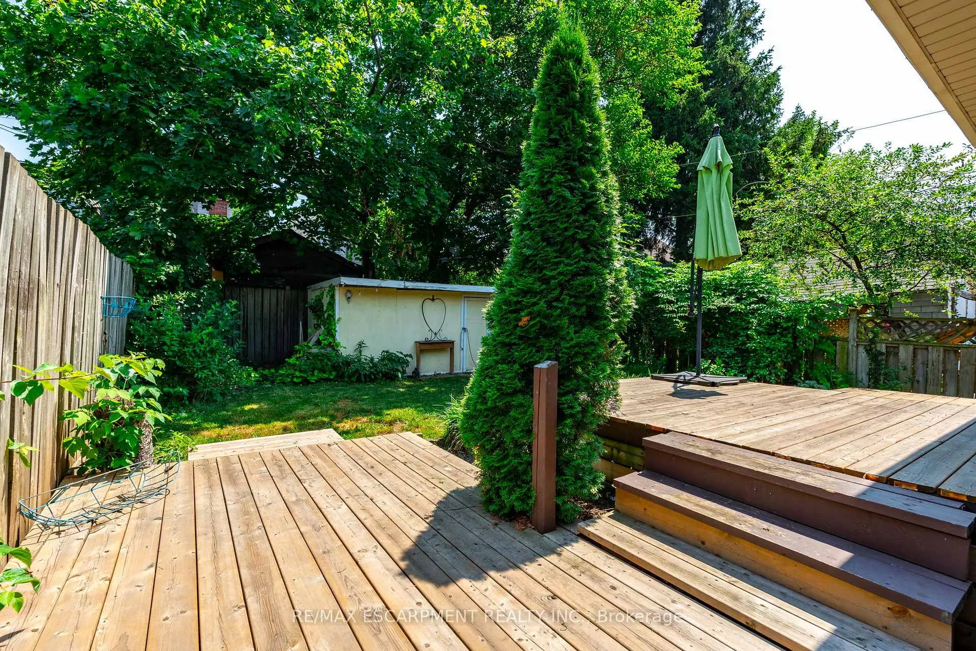 Photo 22 of 52 Connaught Avenue N, Hamilton, Stipley — HOMEH