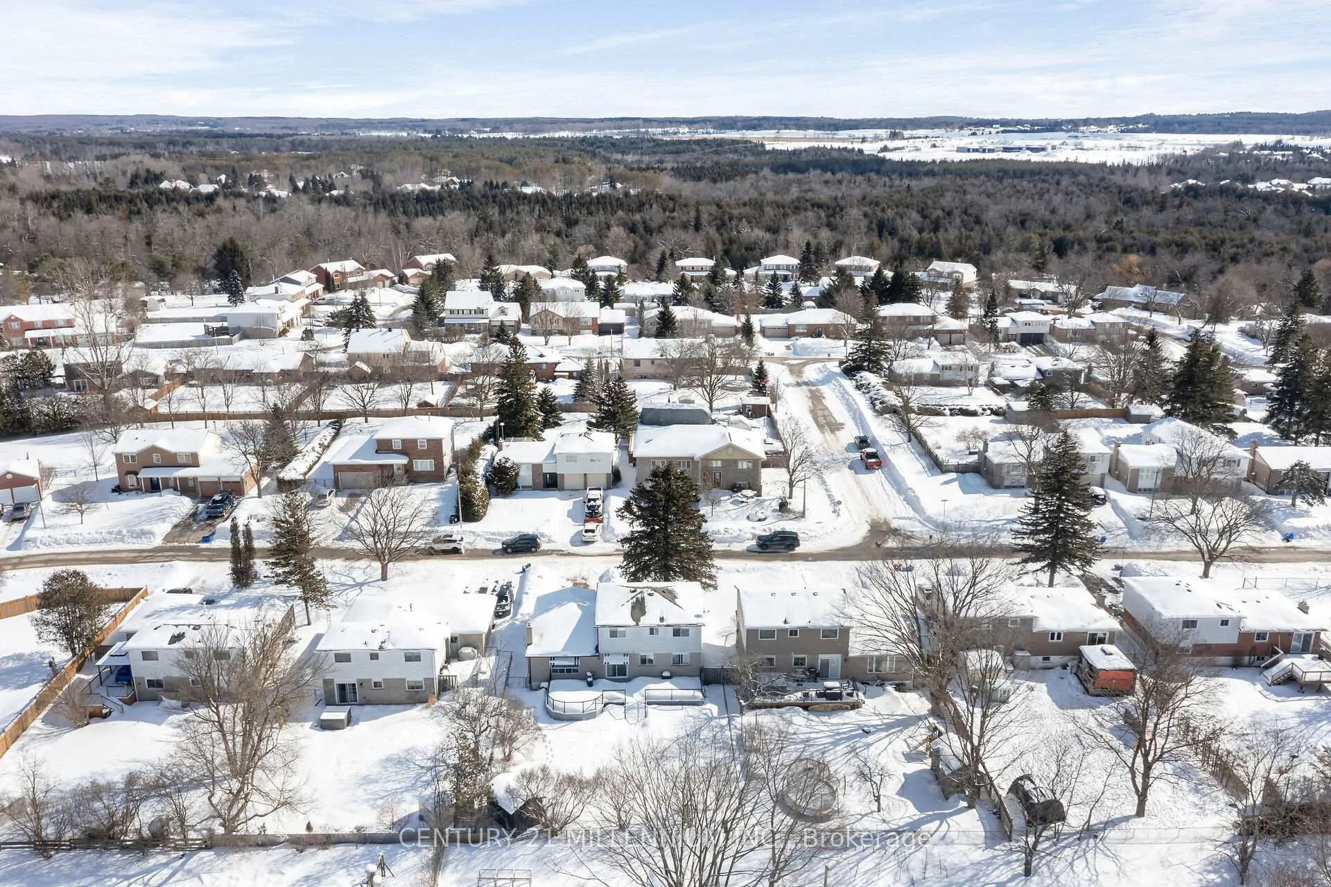 Photo 48 of 44 Erindale Drive, Erin — HOMEH