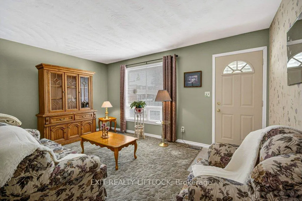 Photo 3 of 845 Stocker Road, Peterborough, Otonabee Ward 1 — HOMEH