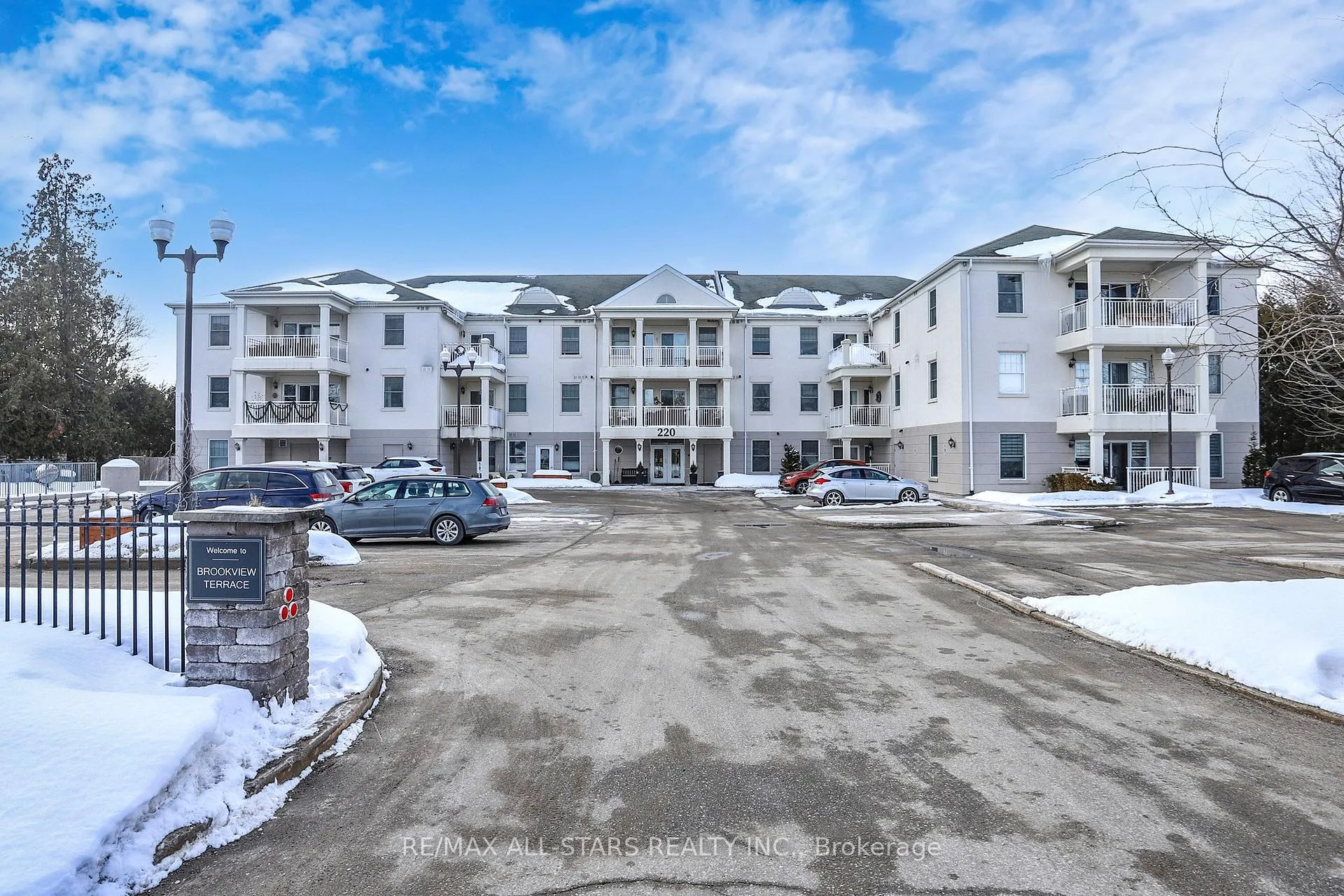 Photo 2 of Unit 308, 220 Main Street N, Uxbridge — HOMEH