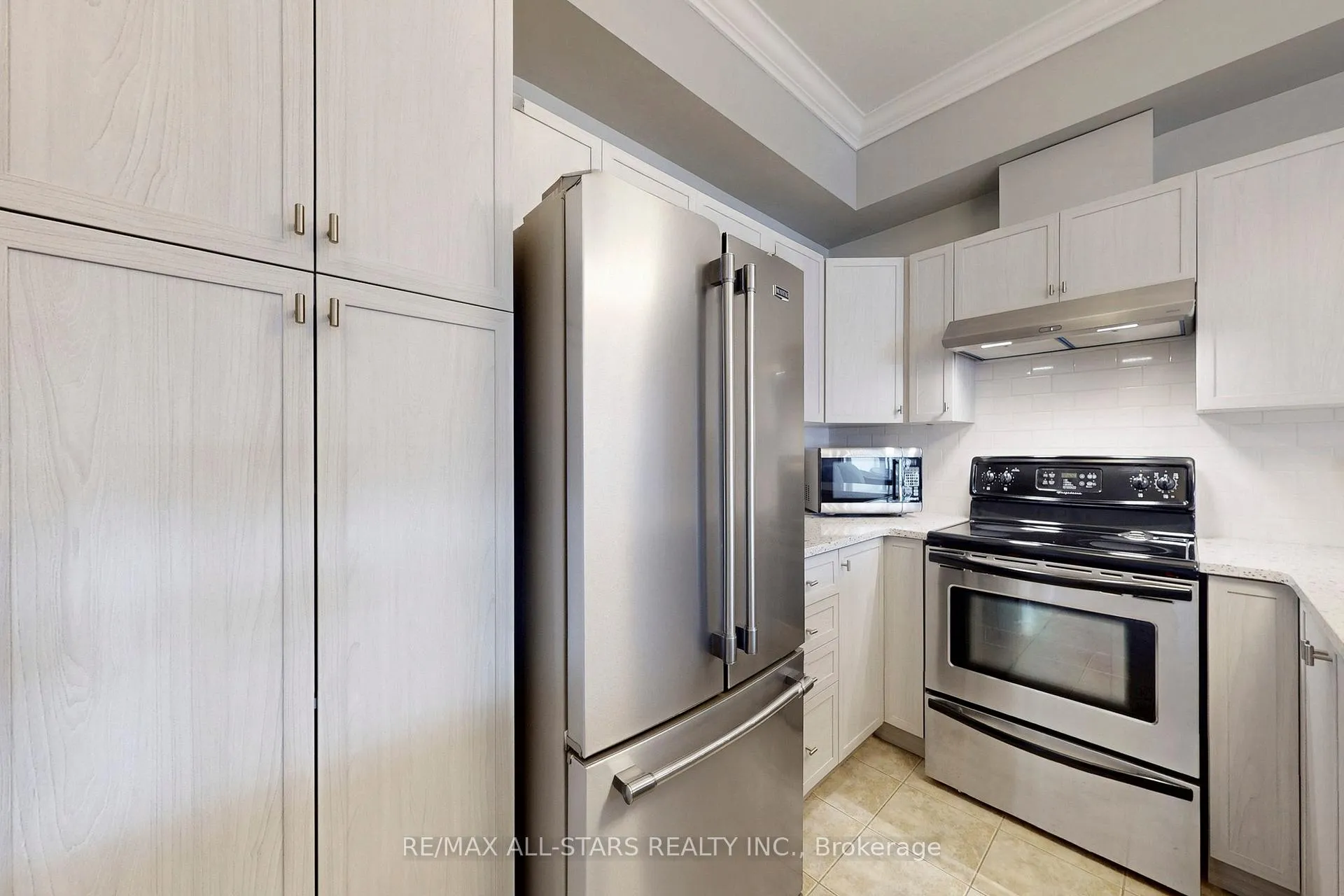 Photo 12 of Unit 308, 220 Main Street N, Uxbridge — HOMEH