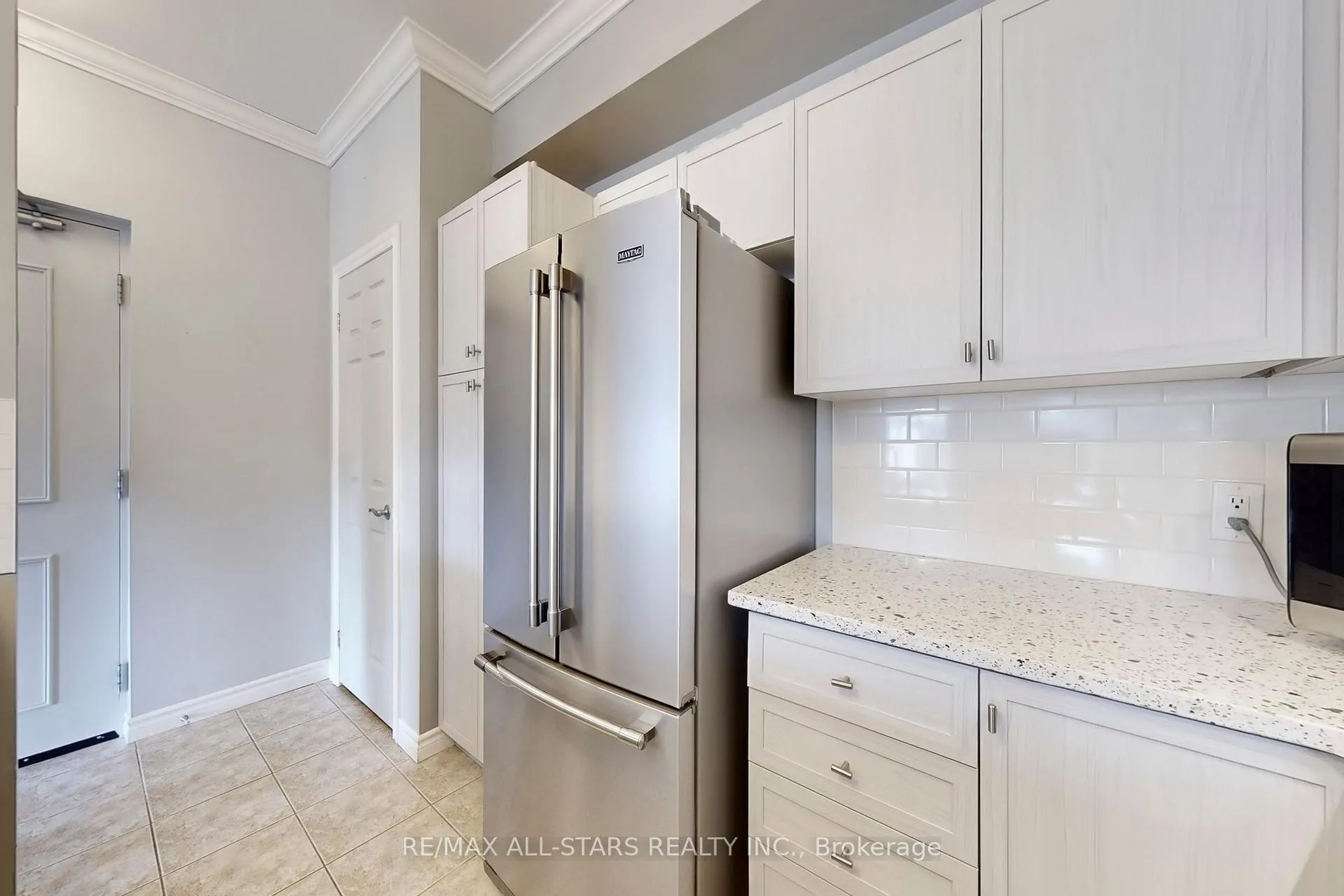 Photo 13 of Unit 308, 220 Main Street N, Uxbridge — HOMEH
