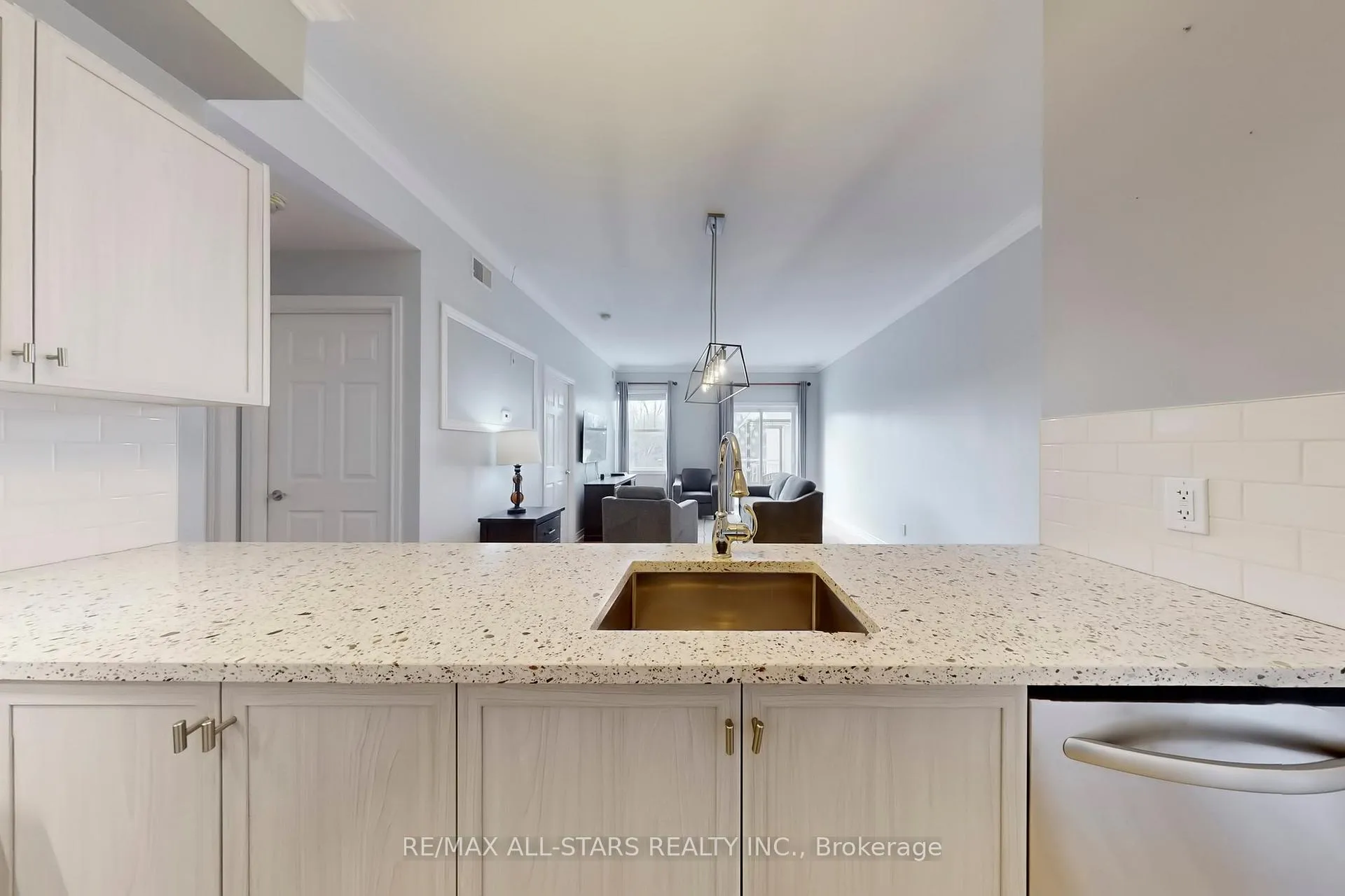 Photo 15 of Unit 308, 220 Main Street N, Uxbridge — HOMEH