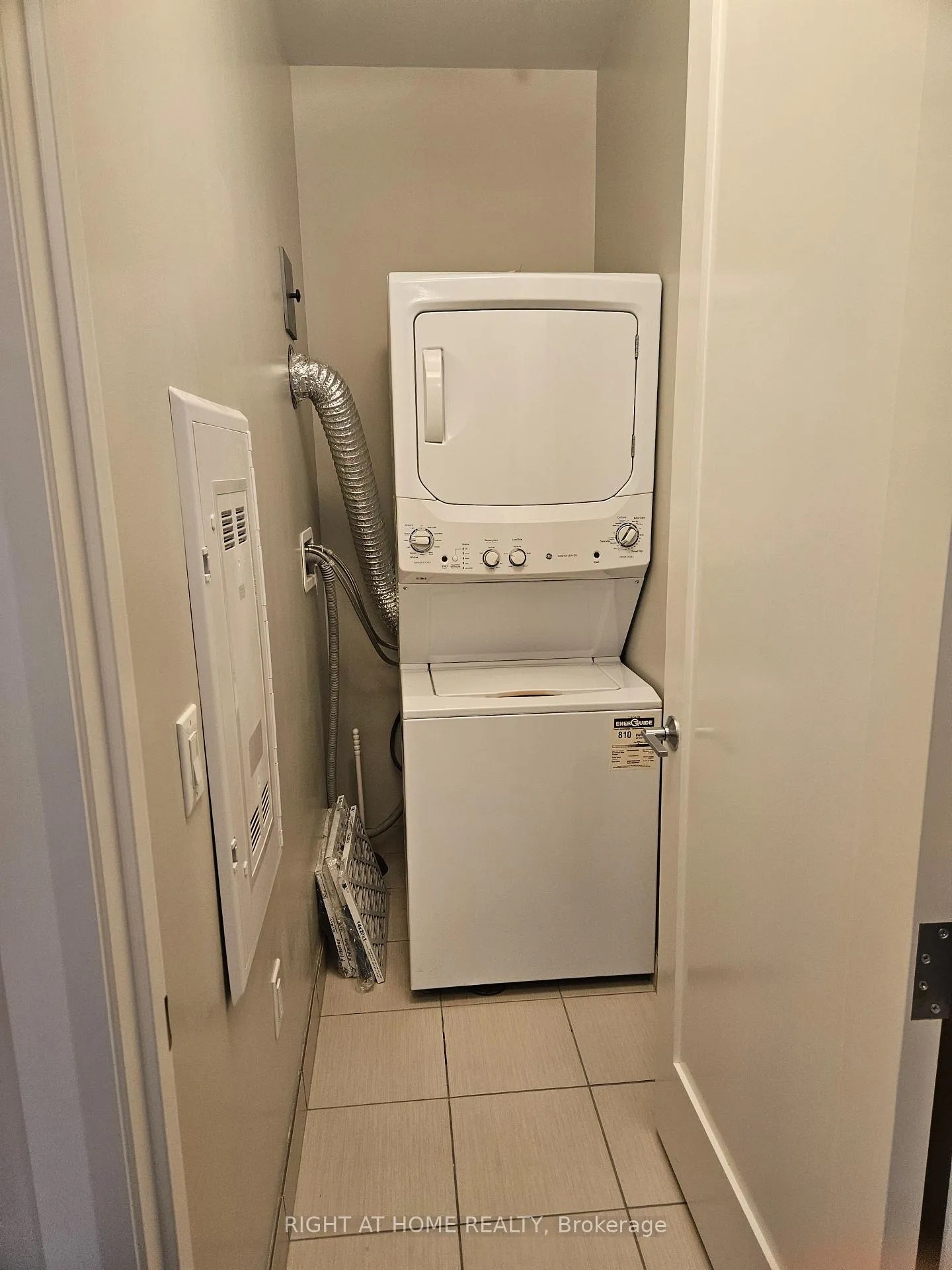 Photo 16 of Unit 1021, 118 King Street E, Hamilton, Beasley — HOMEH