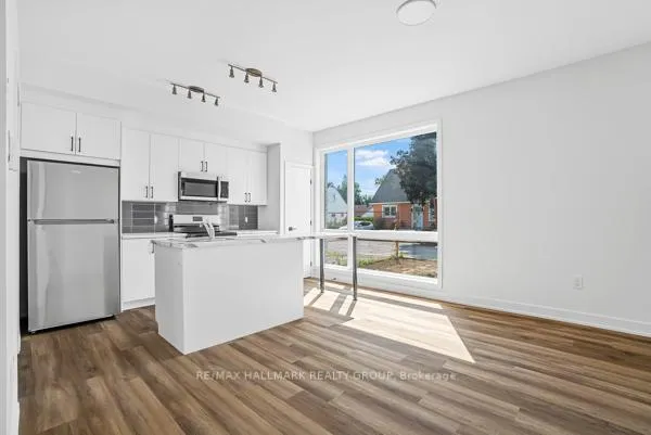 Photo 27 of 391 Dieppe Street, Ottawa, Vanier — HOMEH
