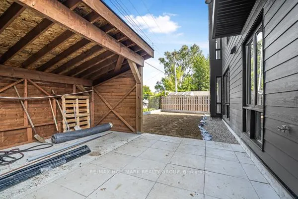 Photo 32 of 391 Dieppe Street, Ottawa, Vanier — HOMEH