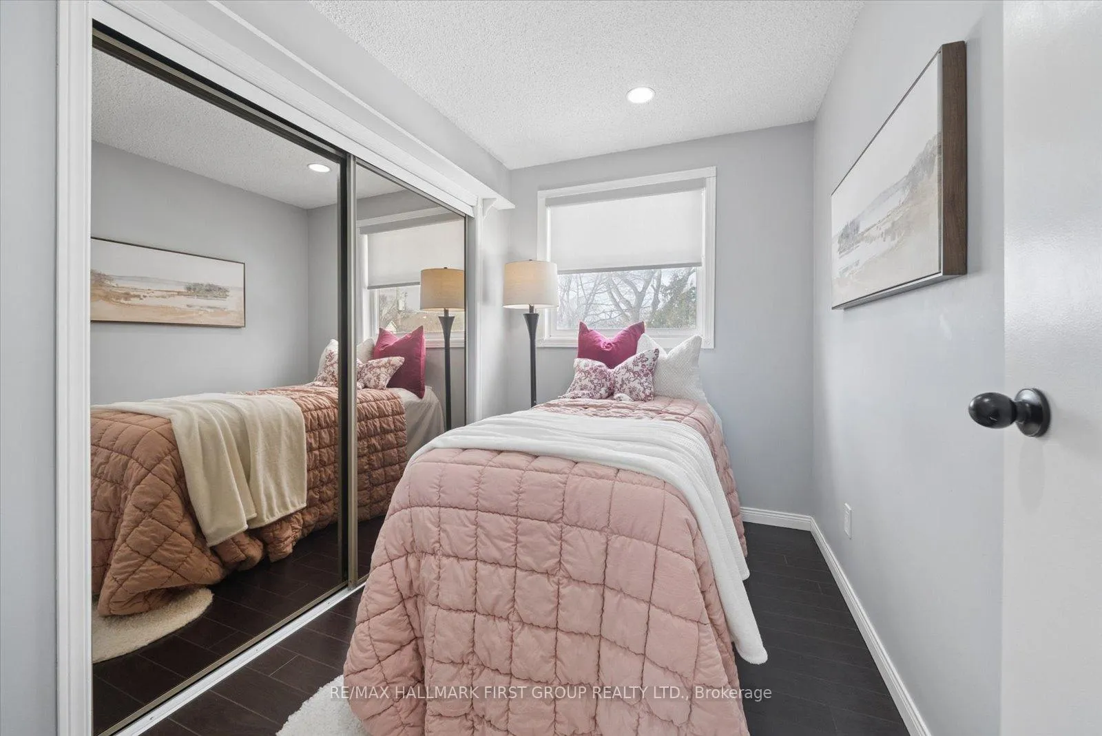 Photo 14 of 97 Kings Crescent, Ajax, South East — HOMEH