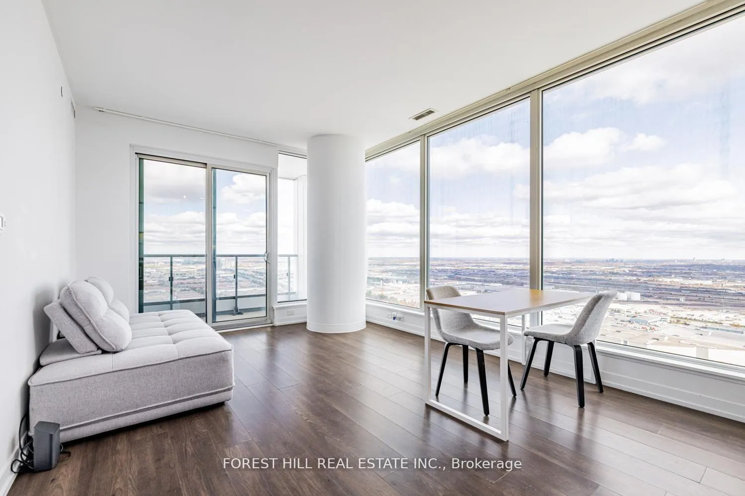 Photo 2 of Unit 4702, 898 Portage Parkway, Vaughan, Vaughan Corporate Centre — HOMEH