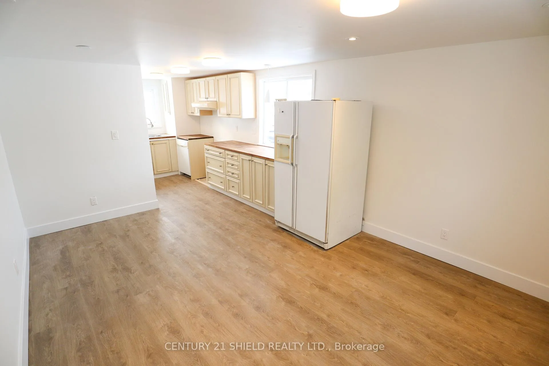 Photo 6 of 143 Carleton Street, Cornwall — HOMEH