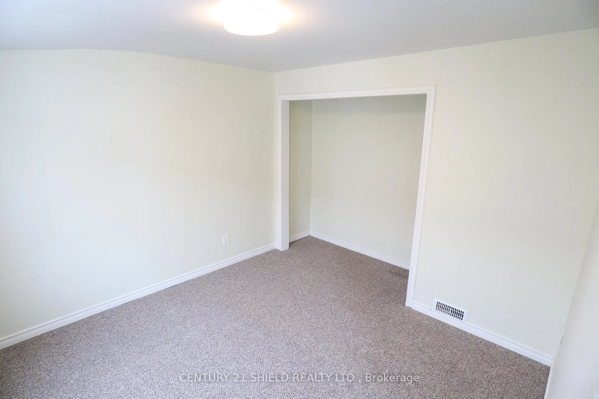 Photo 16 of 143 Carleton Street, Cornwall — HOMEH