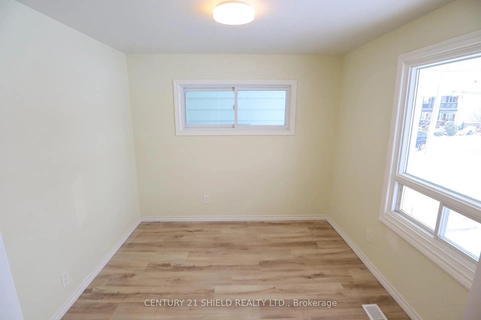 Photo 20 of 143 Carleton Street, Cornwall — HOMEH