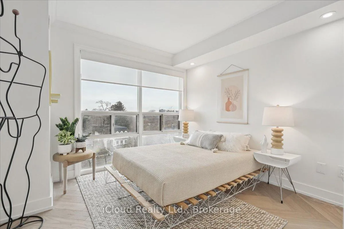 Photo 11 of Unit 805, 2210 Lakeshore Road, Burlington, Brant — HOMEH