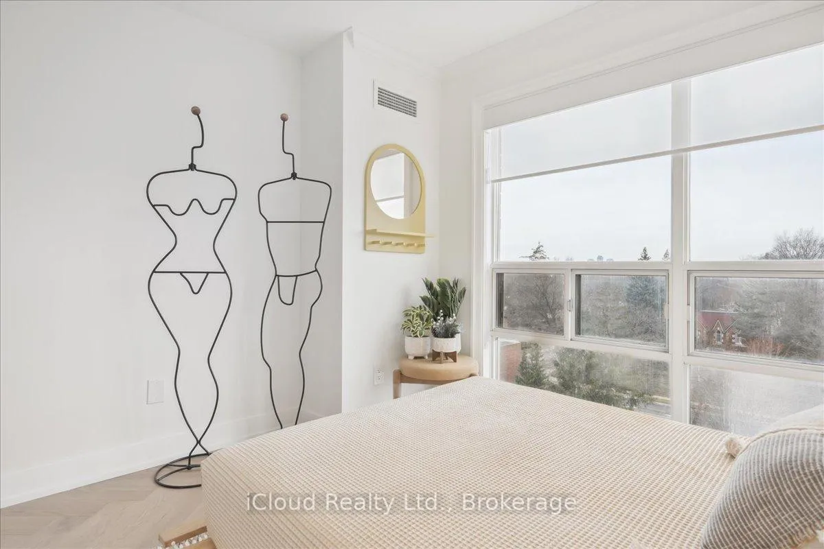Photo 12 of Unit 805, 2210 Lakeshore Road, Burlington, Brant — HOMEH