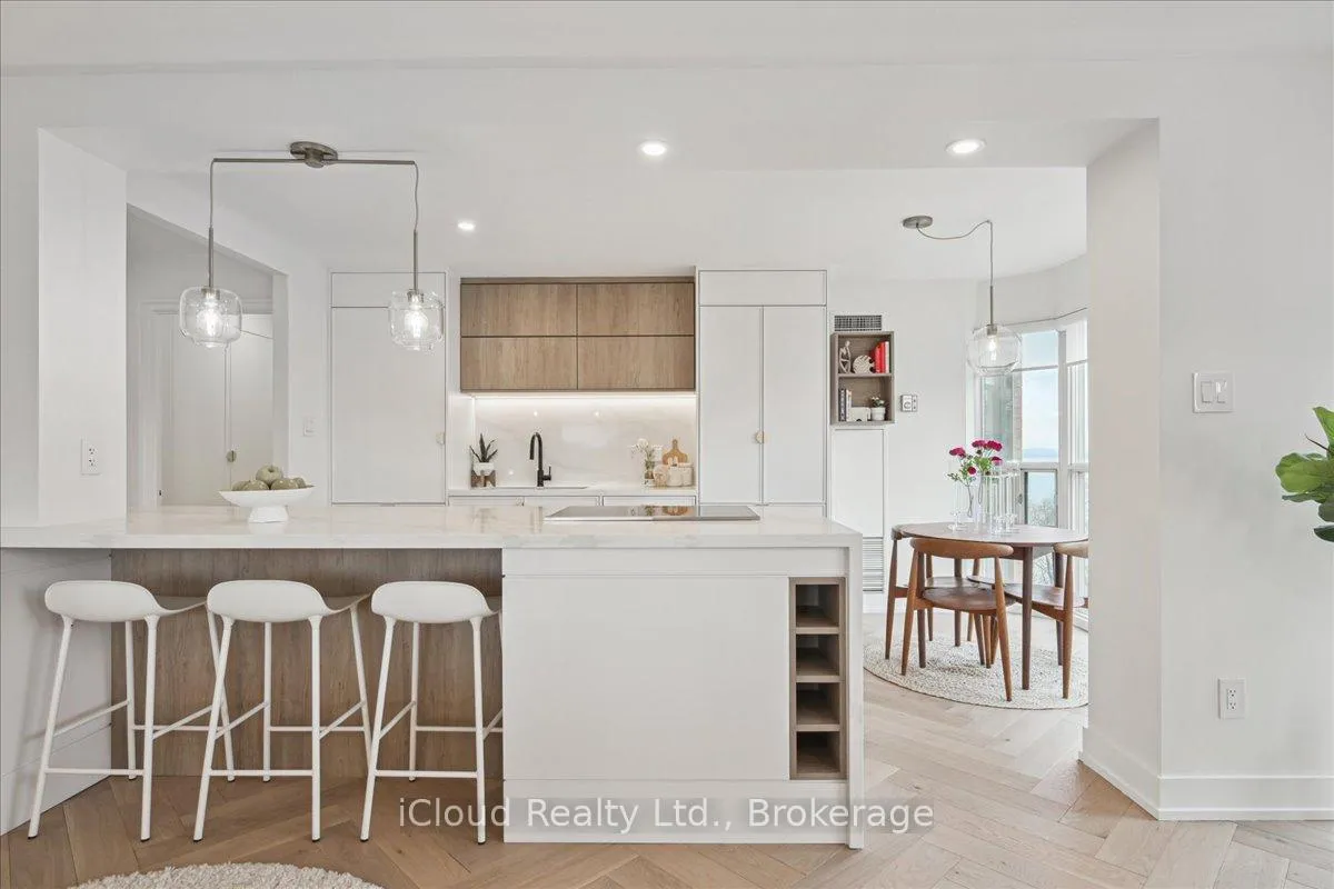 Photo 21 of Unit 805, 2210 Lakeshore Road, Burlington, Brant — HOMEH