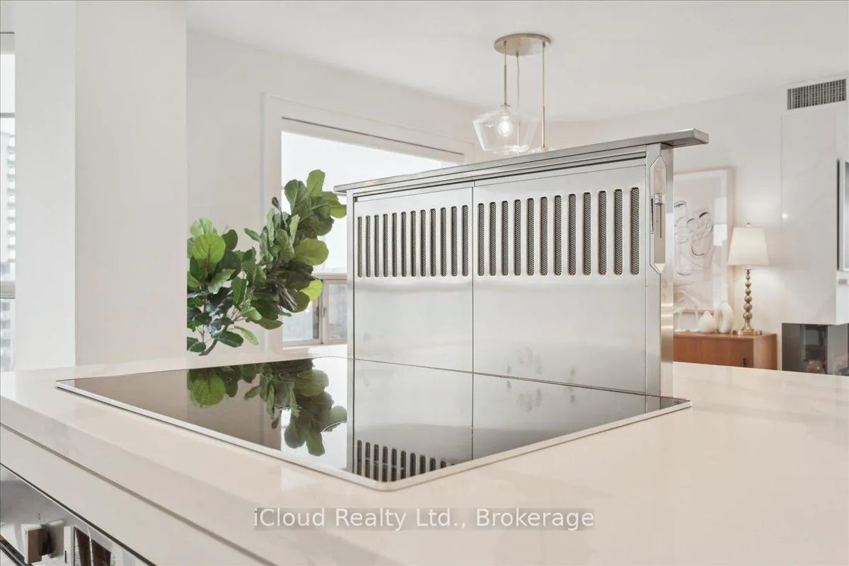 Photo 29 of Unit 805, 2210 Lakeshore Road, Burlington, Brant — HOMEH