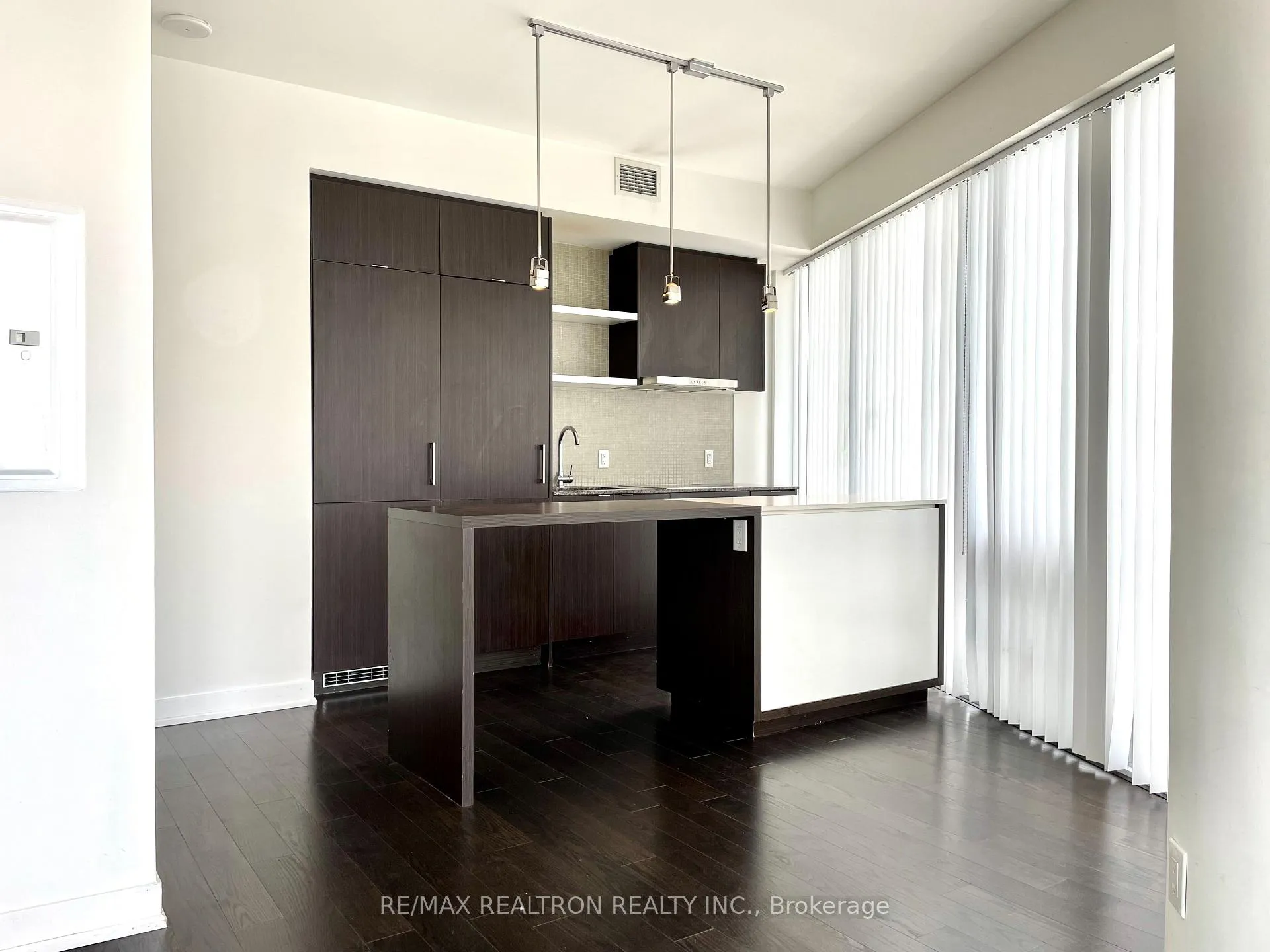 Photo 3 of Unit 6602, 88 Harbour Street, Toronto, Waterfront Communities — HOMEH