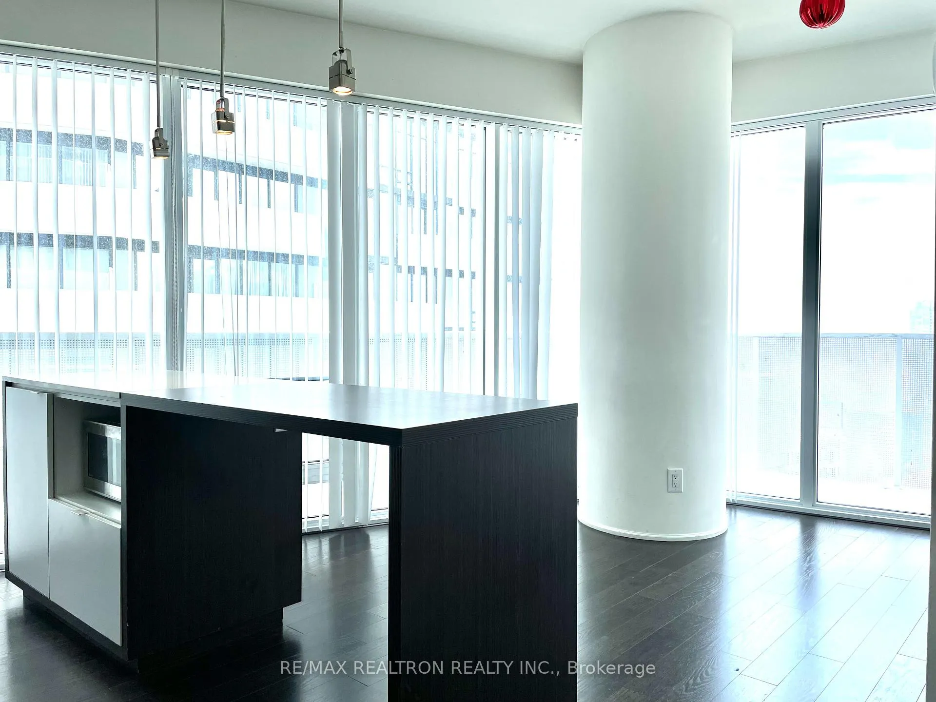 Photo 4 of Unit 6602, 88 Harbour Street, Toronto, Waterfront Communities — HOMEH