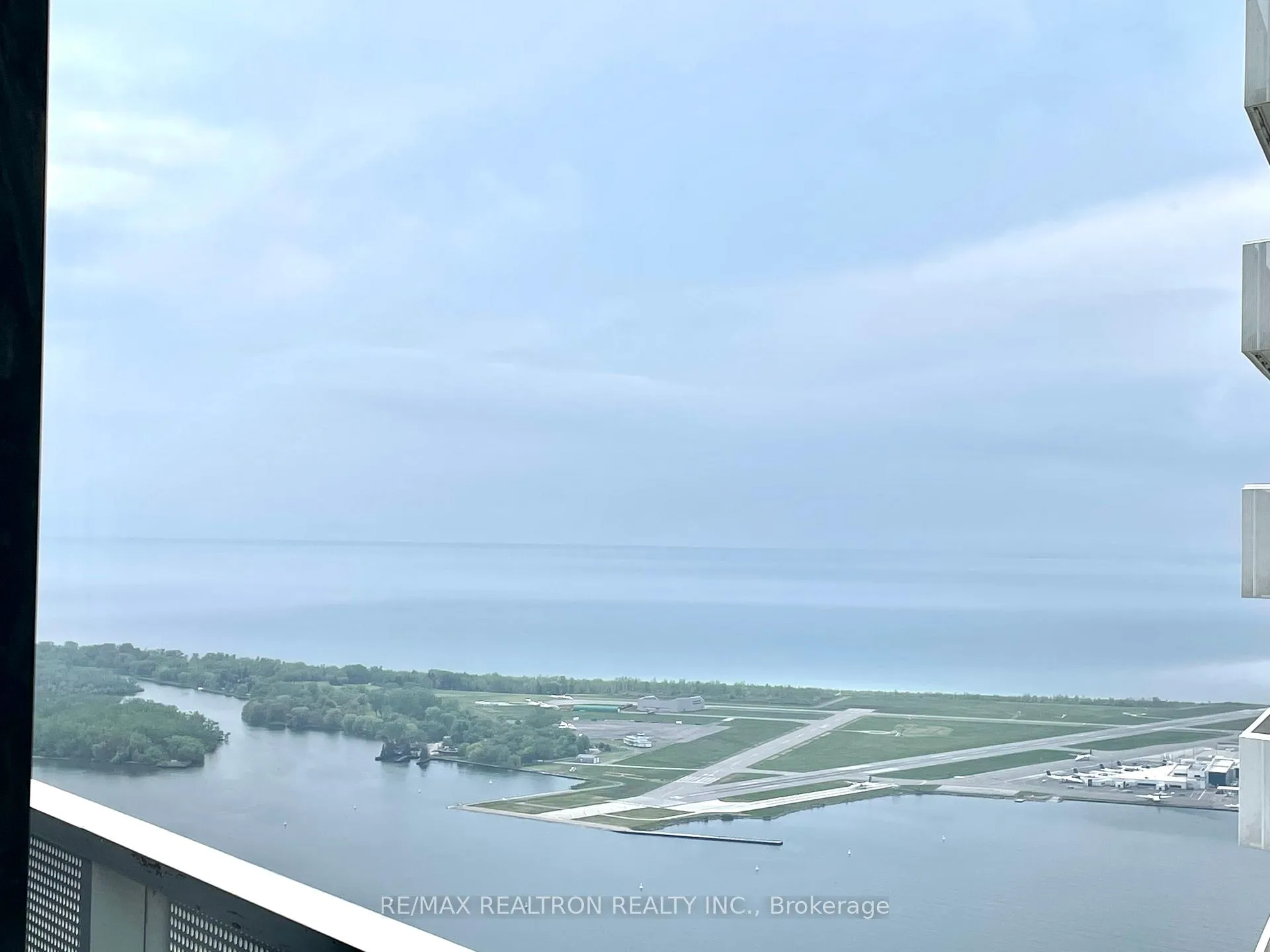 Photo 14 of Unit 6602, 88 Harbour Street, Toronto, Waterfront Communities — HOMEH