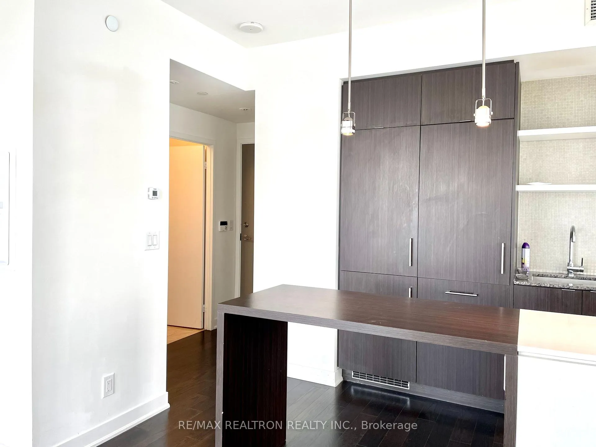 Photo 16 of Unit 6602, 88 Harbour Street, Toronto, Waterfront Communities — HOMEH