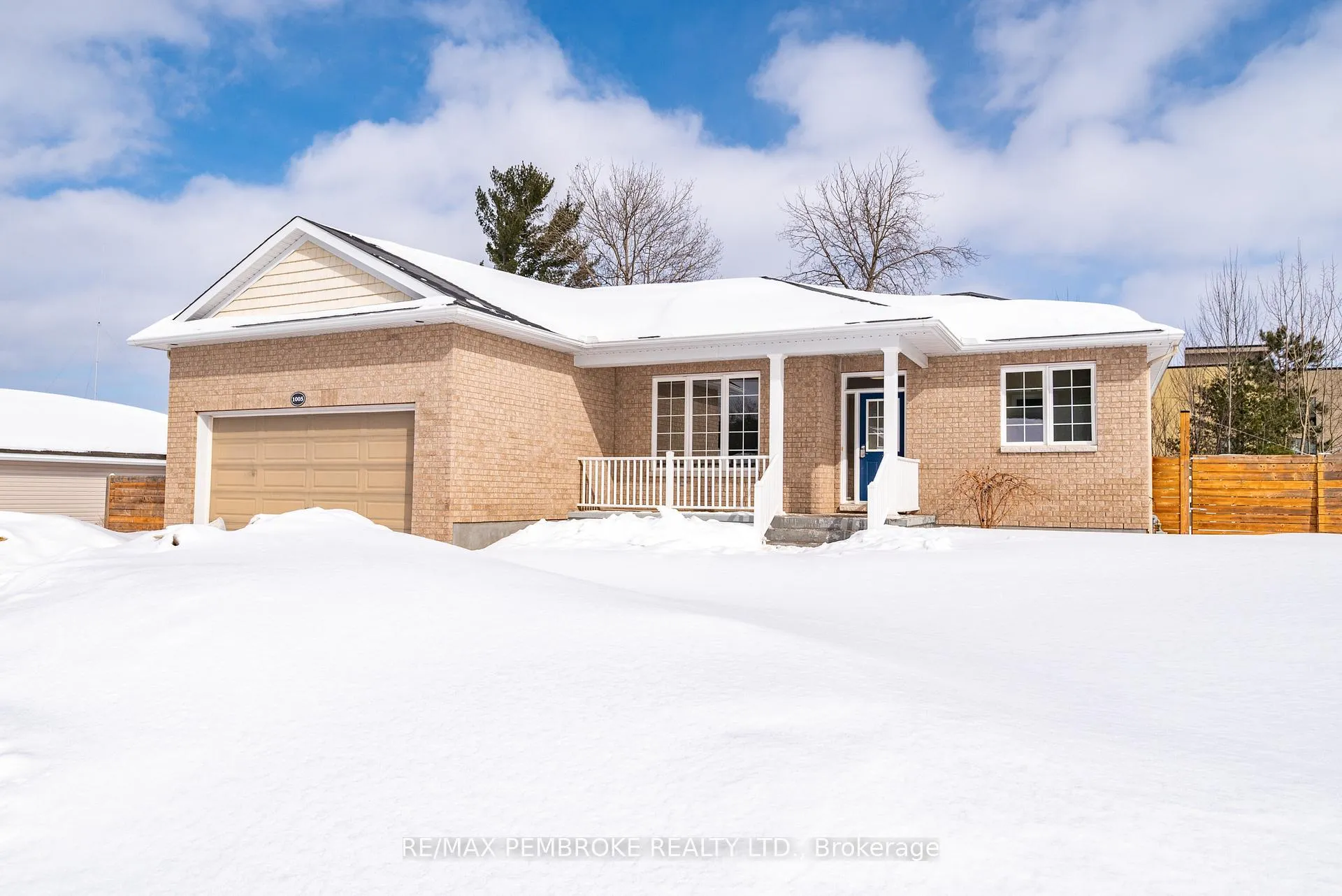 Photo 1 of 1005 Butler Boulevard, Petawawa — HOMEH