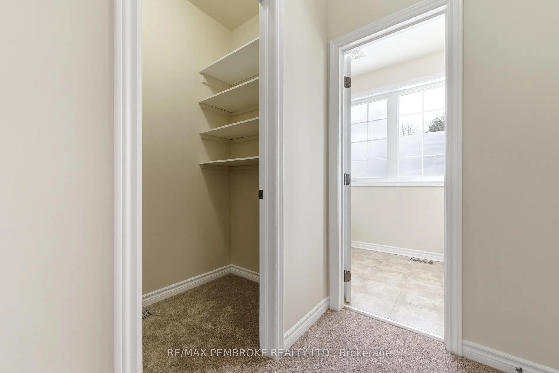 Photo 19 of 1005 Butler Boulevard, Petawawa — HOMEH