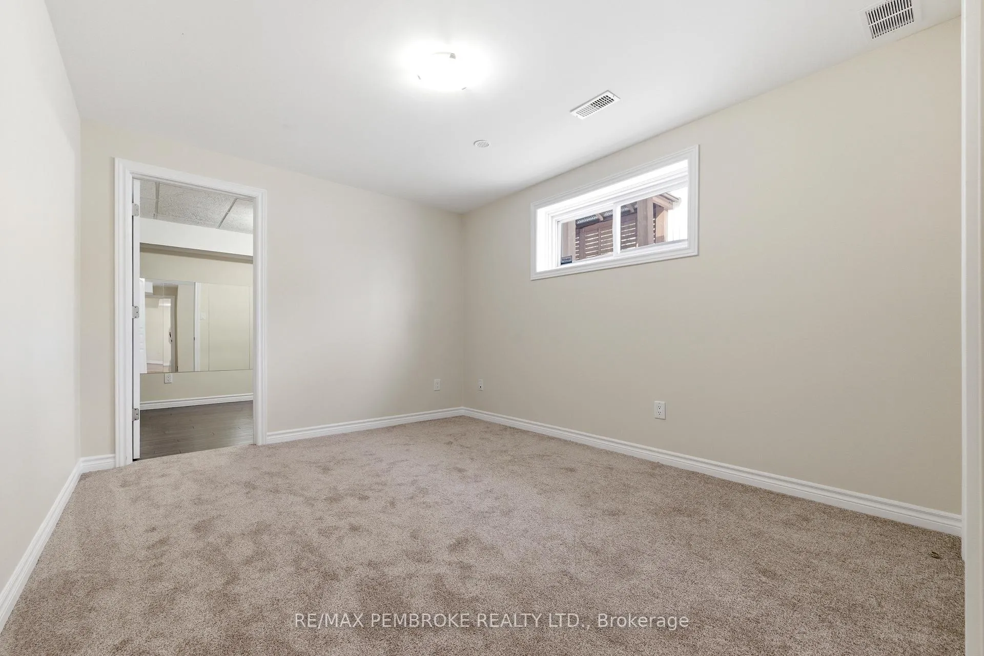 Photo 29 of 1005 Butler Boulevard, Petawawa — HOMEH