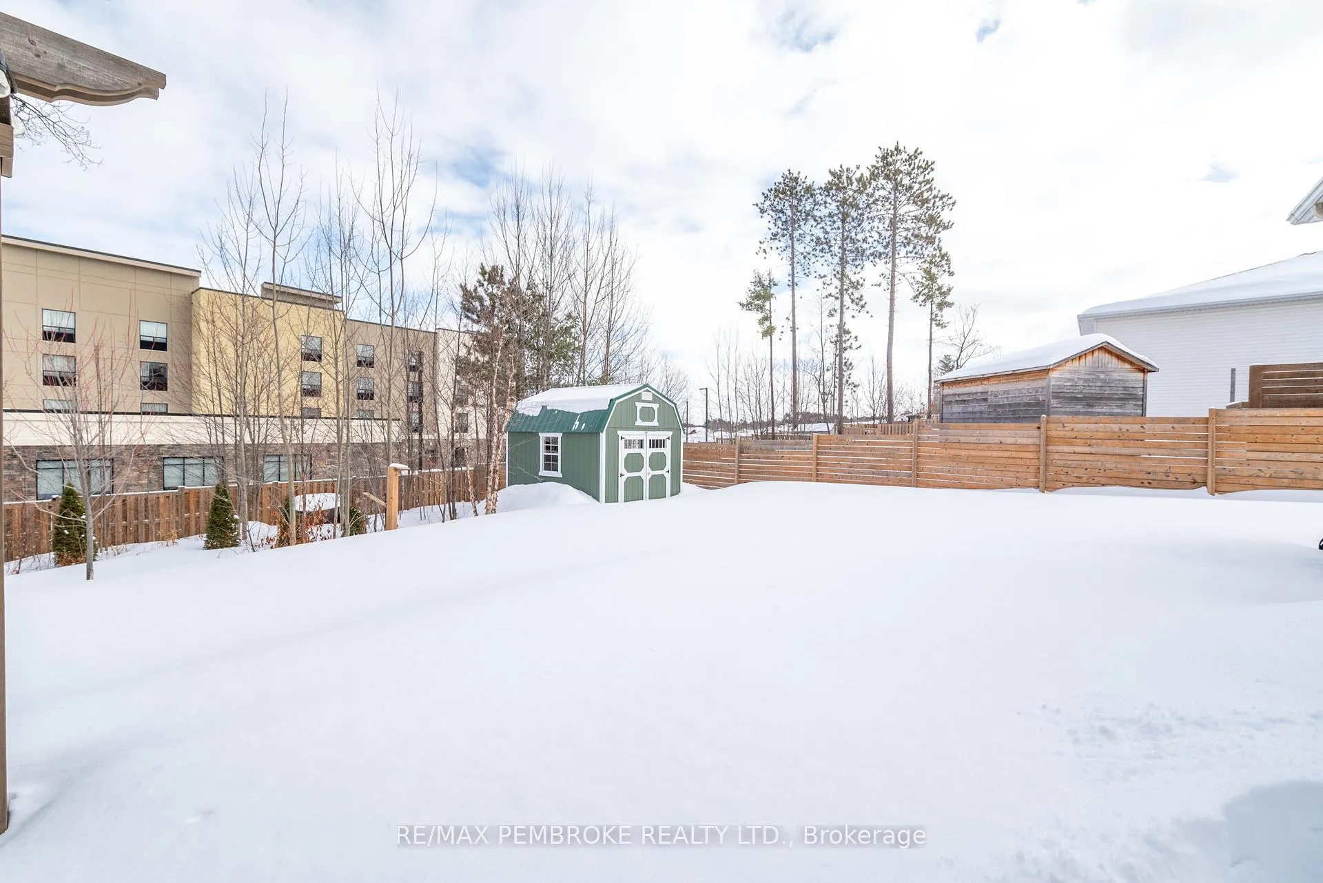Photo 38 of 1005 Butler Boulevard, Petawawa — HOMEH