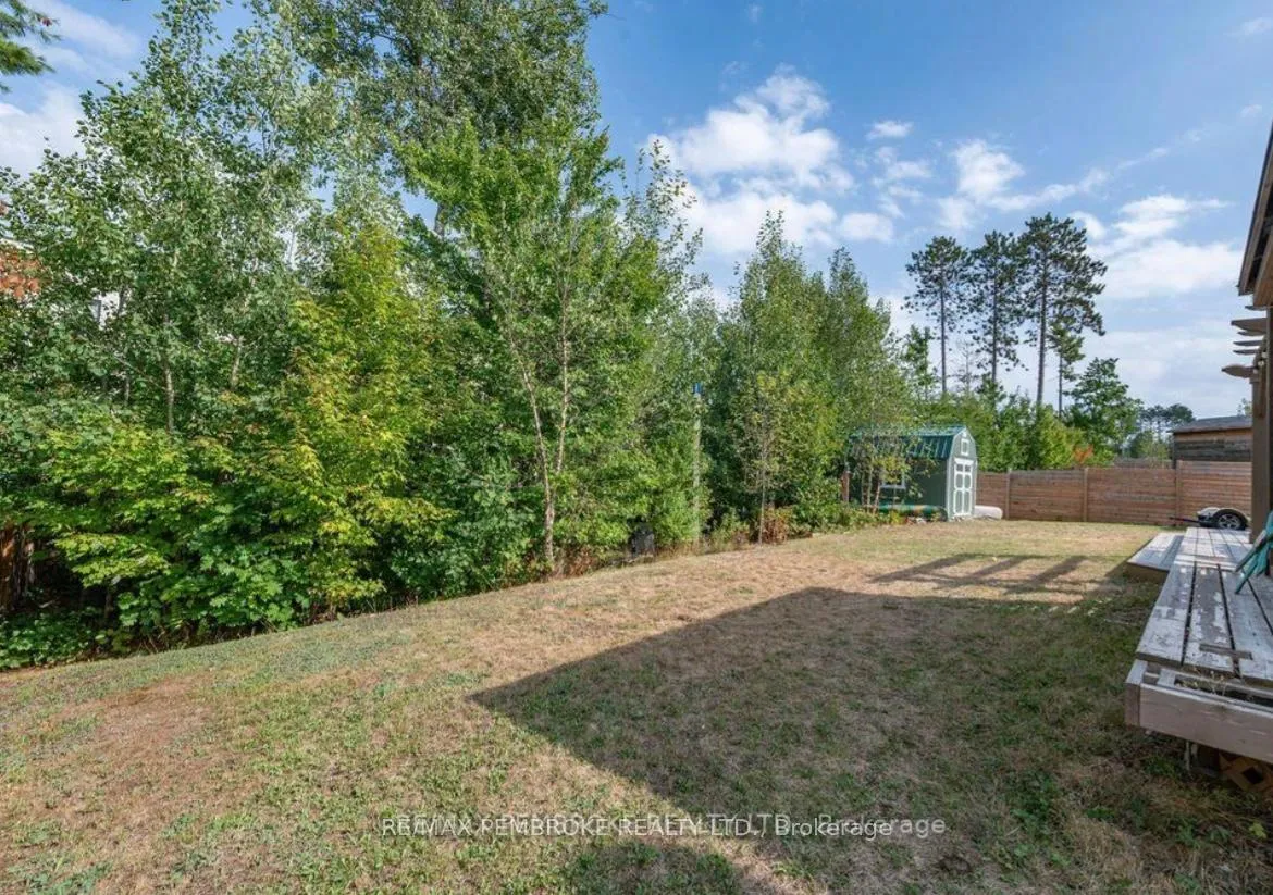 Photo 40 of 1005 Butler Boulevard, Petawawa — HOMEH