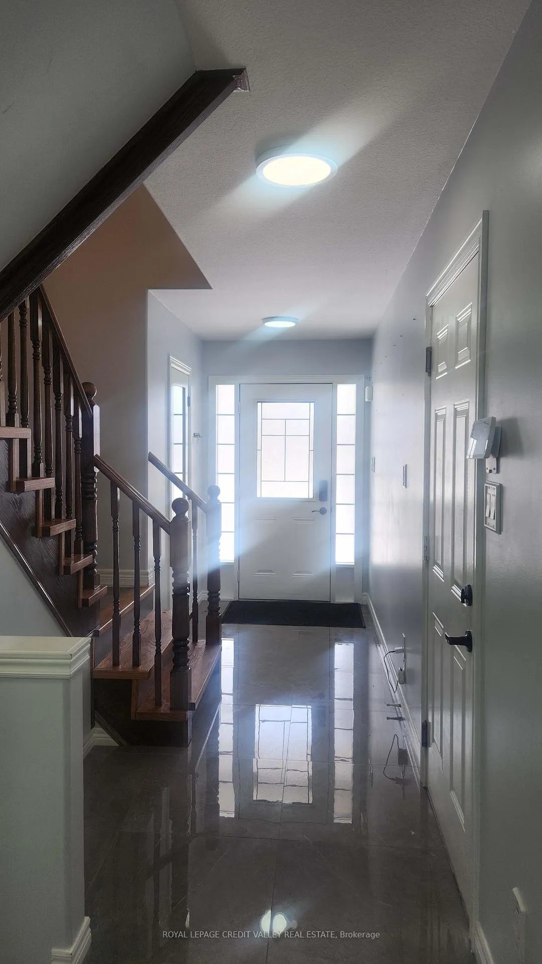 Photo 5 of 127 Donald Bell Drive, Hamilton, Binbrook — HOMEH