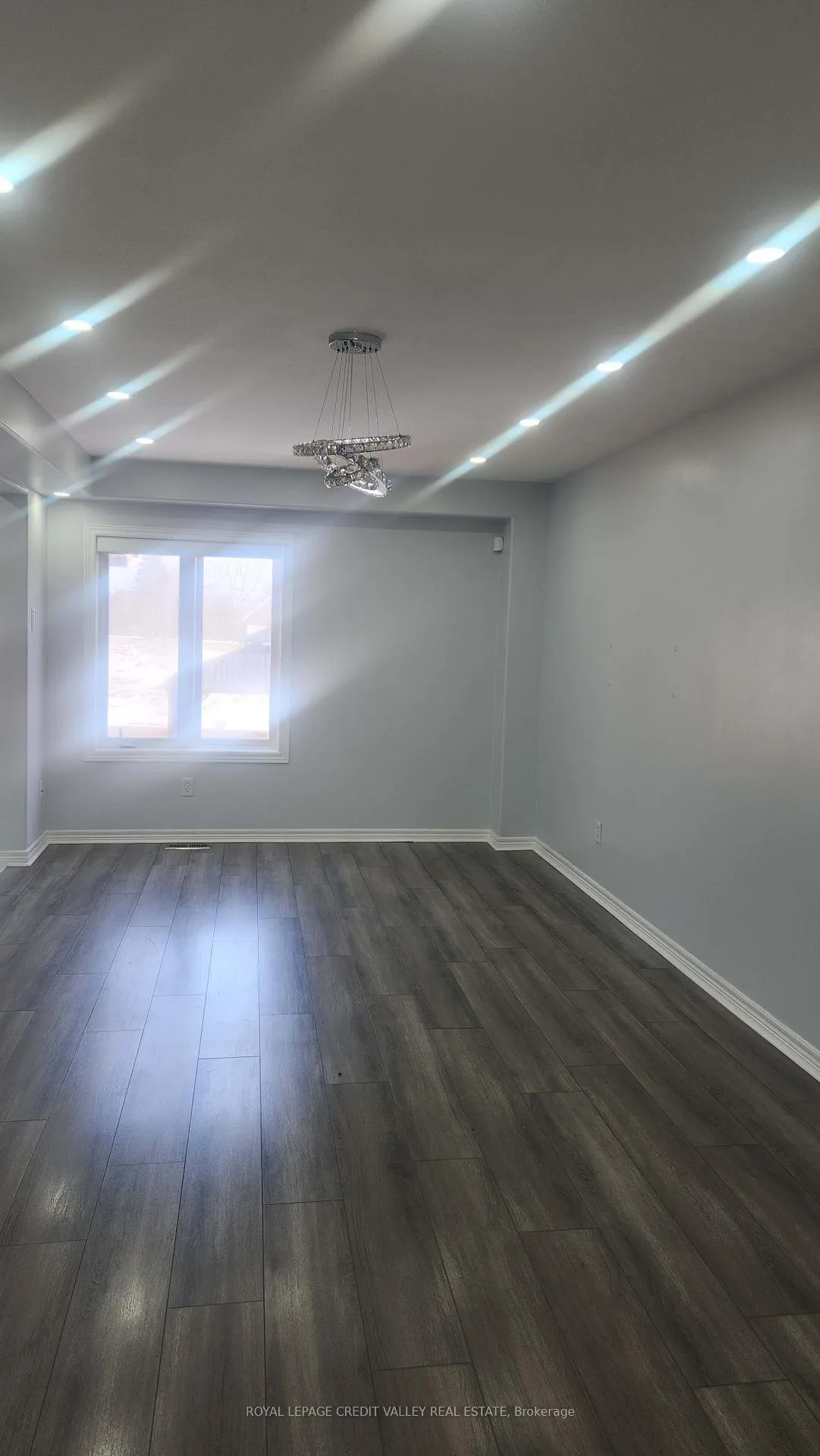 Photo 9 of 127 Donald Bell Drive, Hamilton, Binbrook — HOMEH