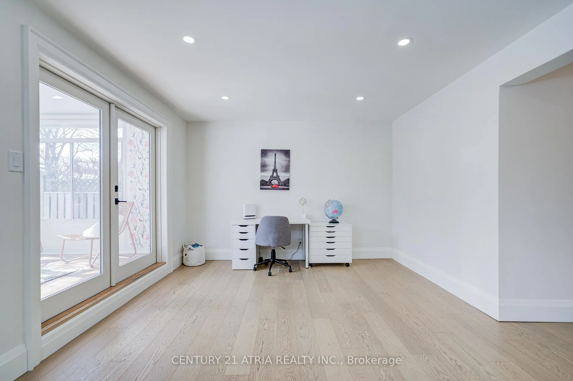 Photo 20 of 23 Ladbrooke Road, Etobicoke, Willowridge-Martingrove-Richview — HOMEH