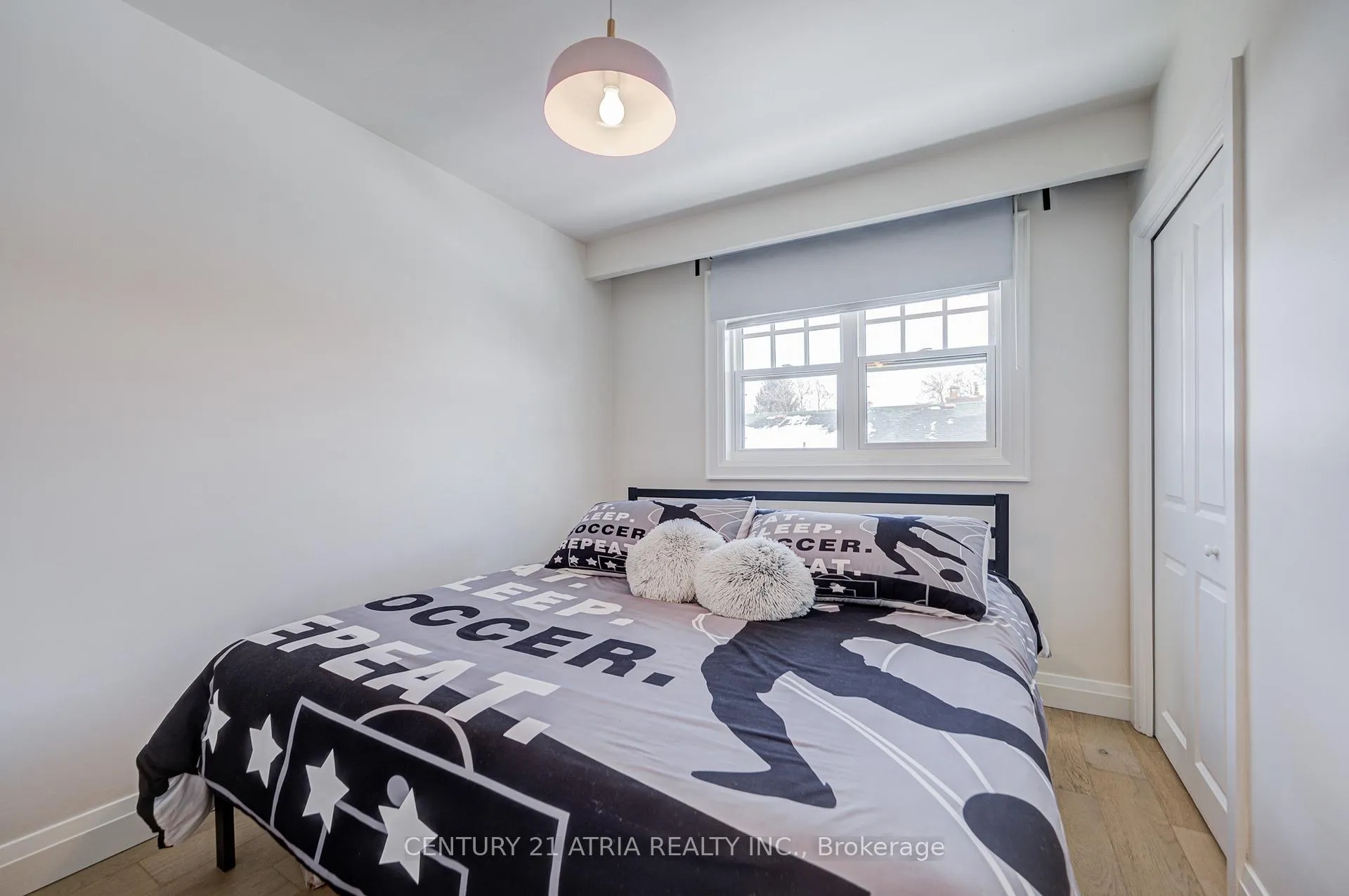 Photo 25 of 23 Ladbrooke Road, Etobicoke, Willowridge-Martingrove-Richview — HOMEH