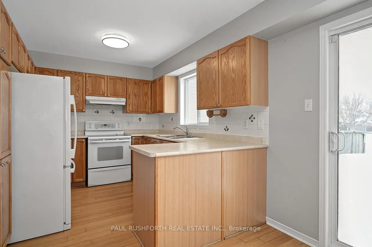Photo 13 of 1091 Ballantyne Drive, Ottawa, Fallingbrook/Gardenway South — HOMEH