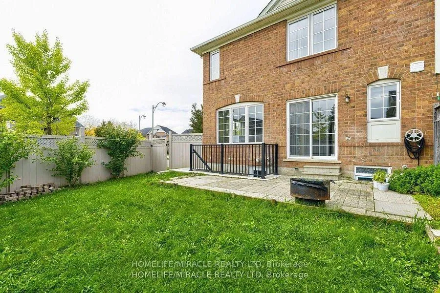 Photo 8 of Unit Basement, 4 Dalia Street, Brampton, Credit Valley — HOMEH