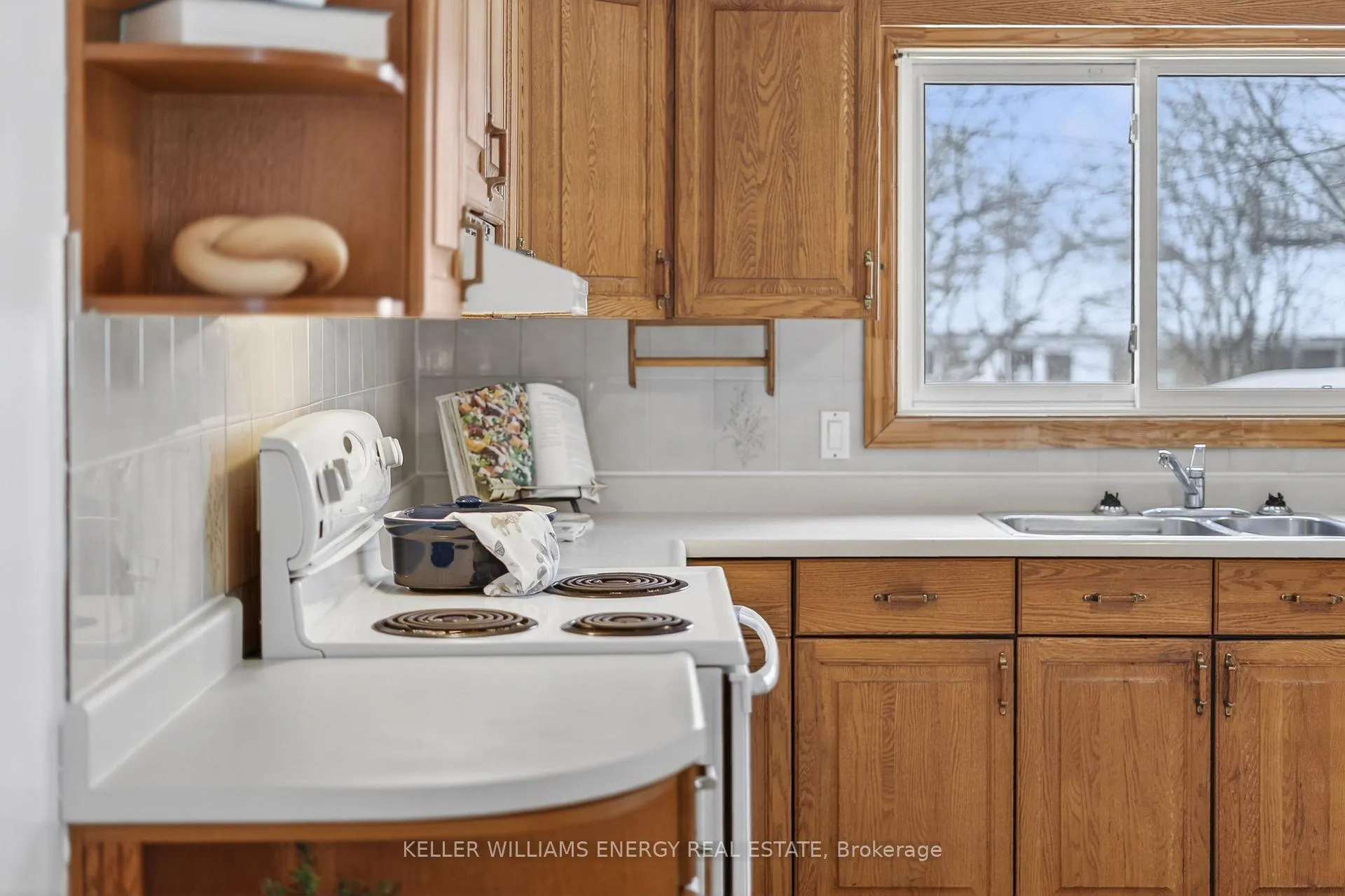 Photo 21 of 414 Knightsbridge Road, Kingston, City Southwest — HOMEH