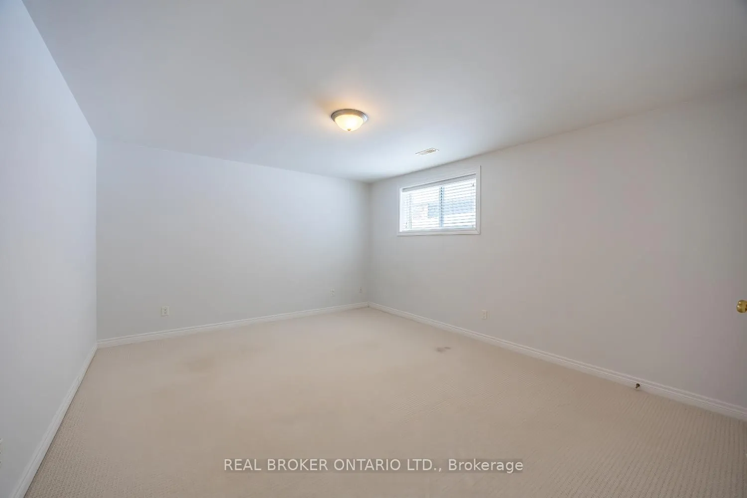 Photo 8 of Unit Lower, 2560 Denure Drive, Peterborough, Monaghan Ward 2 — HOMEH