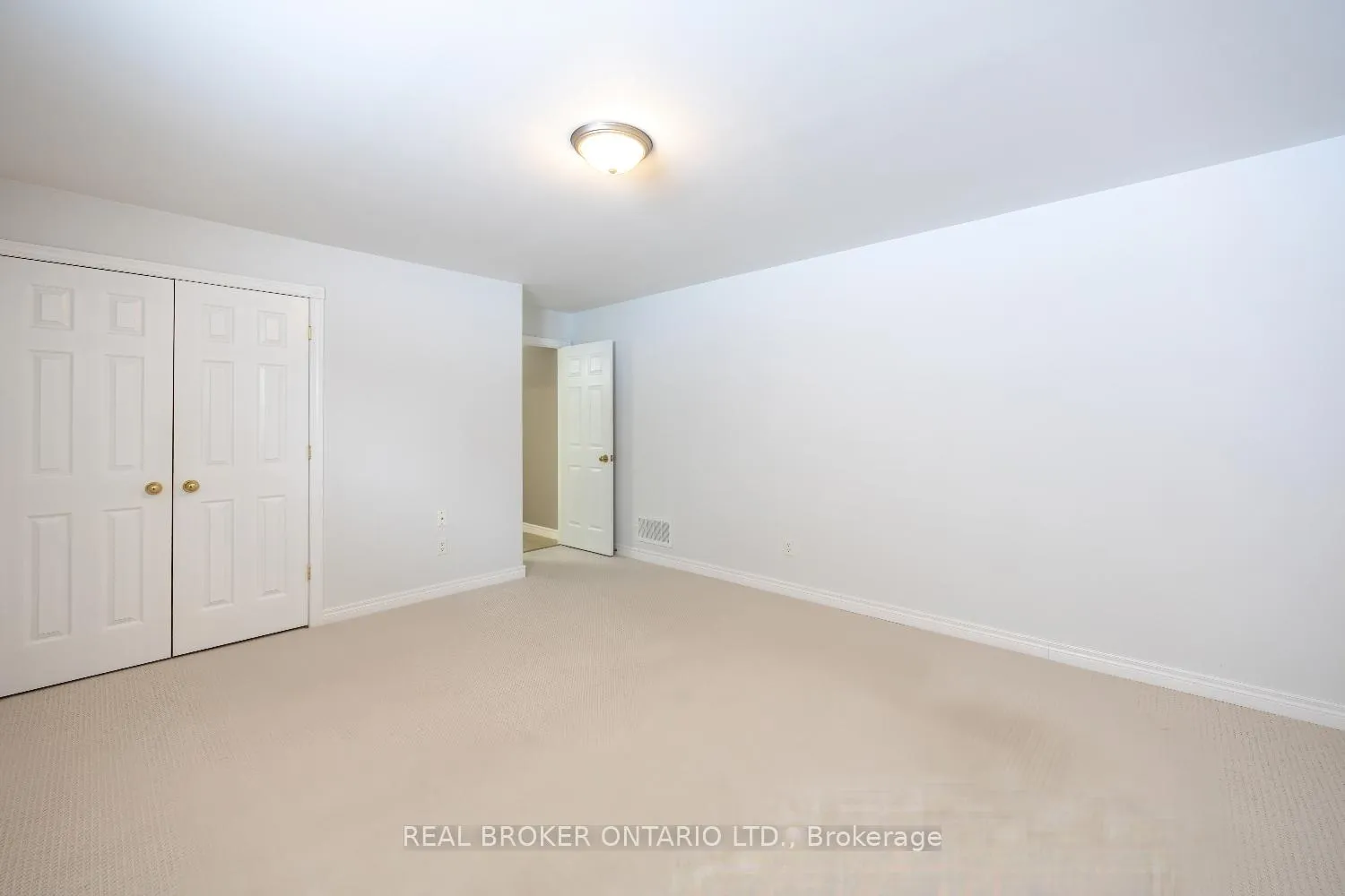 Photo 10 of Unit Lower, 2560 Denure Drive, Peterborough, Monaghan Ward 2 — HOMEH
