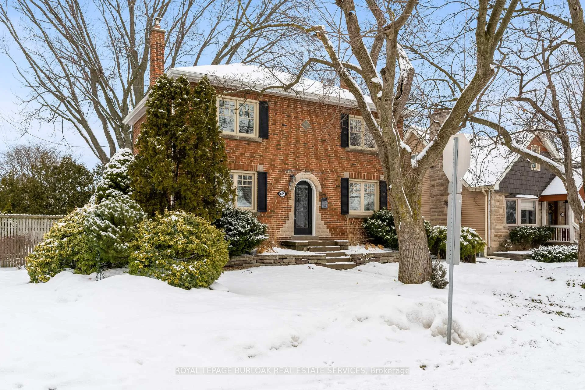 Photo 1 of 605 Emerald Street, Burlington, Brant — HOMEH