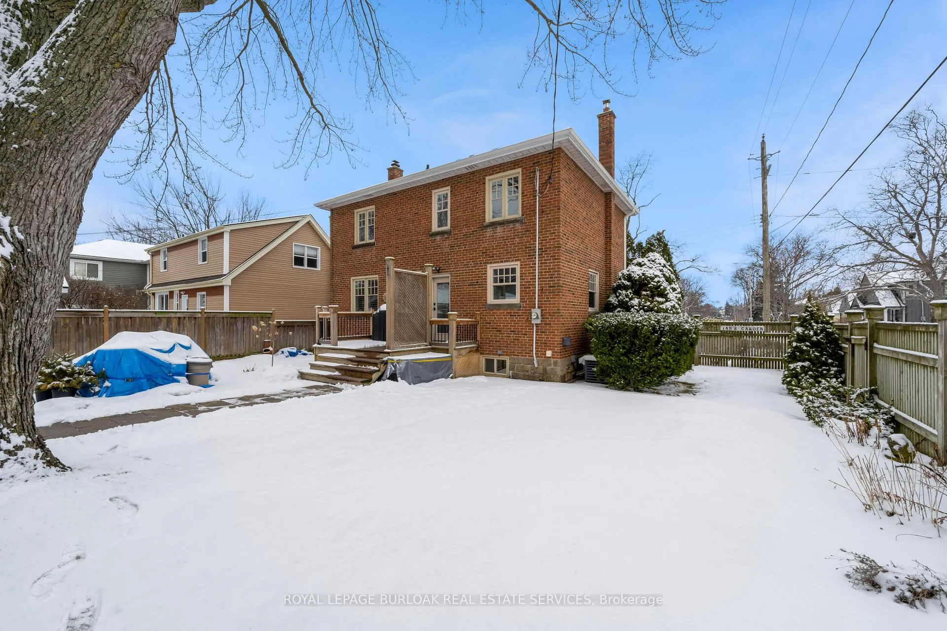 Photo 6 of 605 Emerald Street, Burlington, Brant — HOMEH